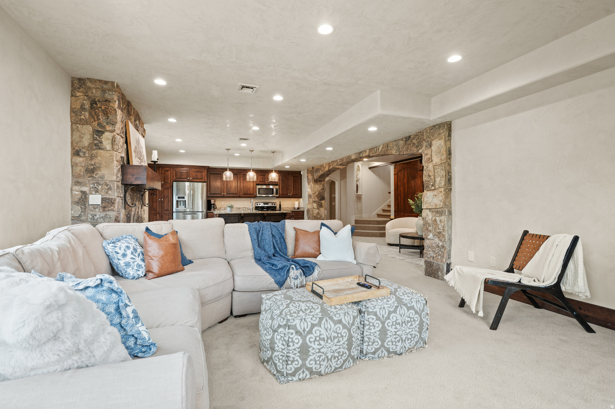 1454 E BALD MOUNTAIN CIR
