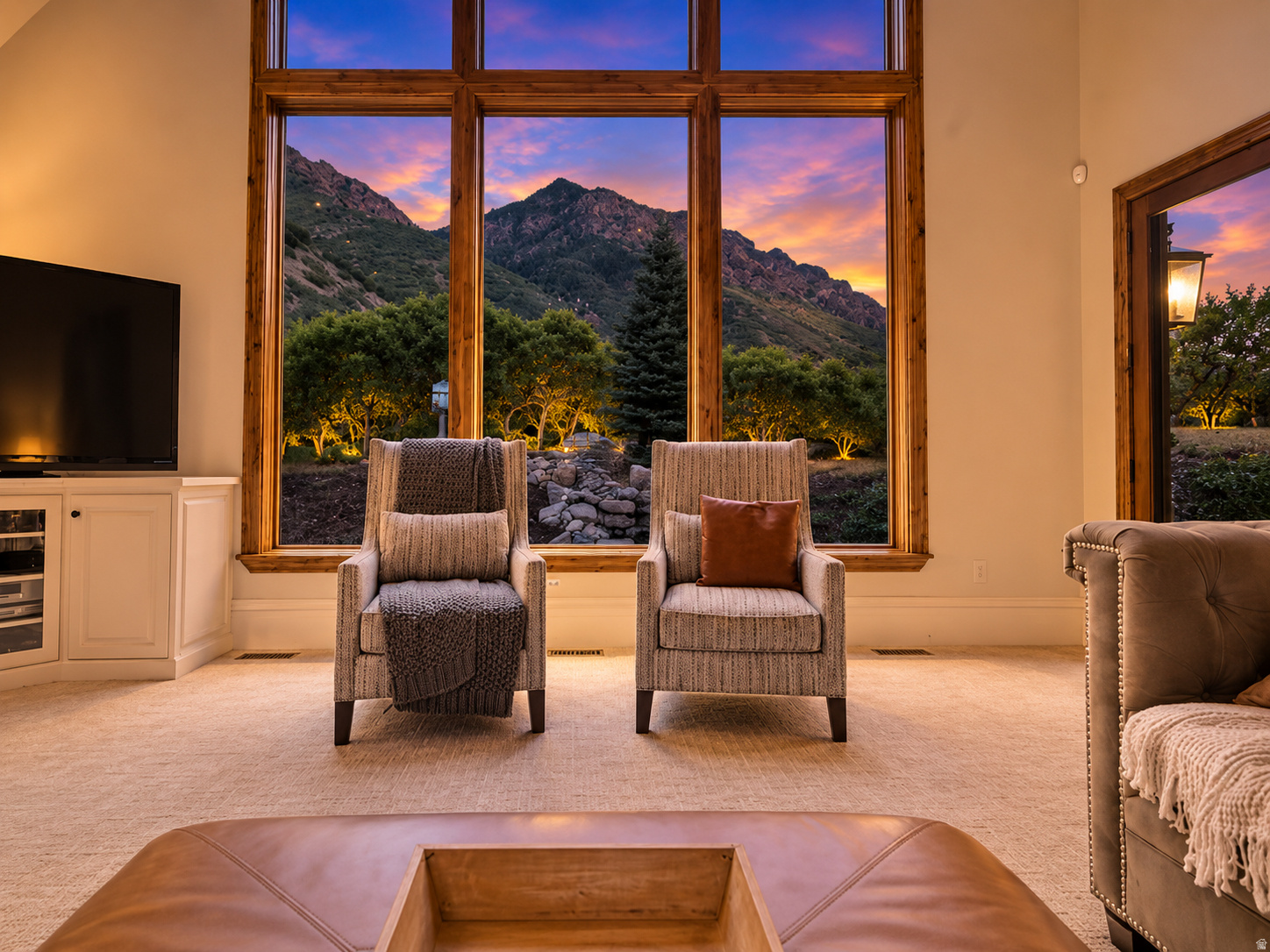 1454 E BALD MOUNTAIN CIR