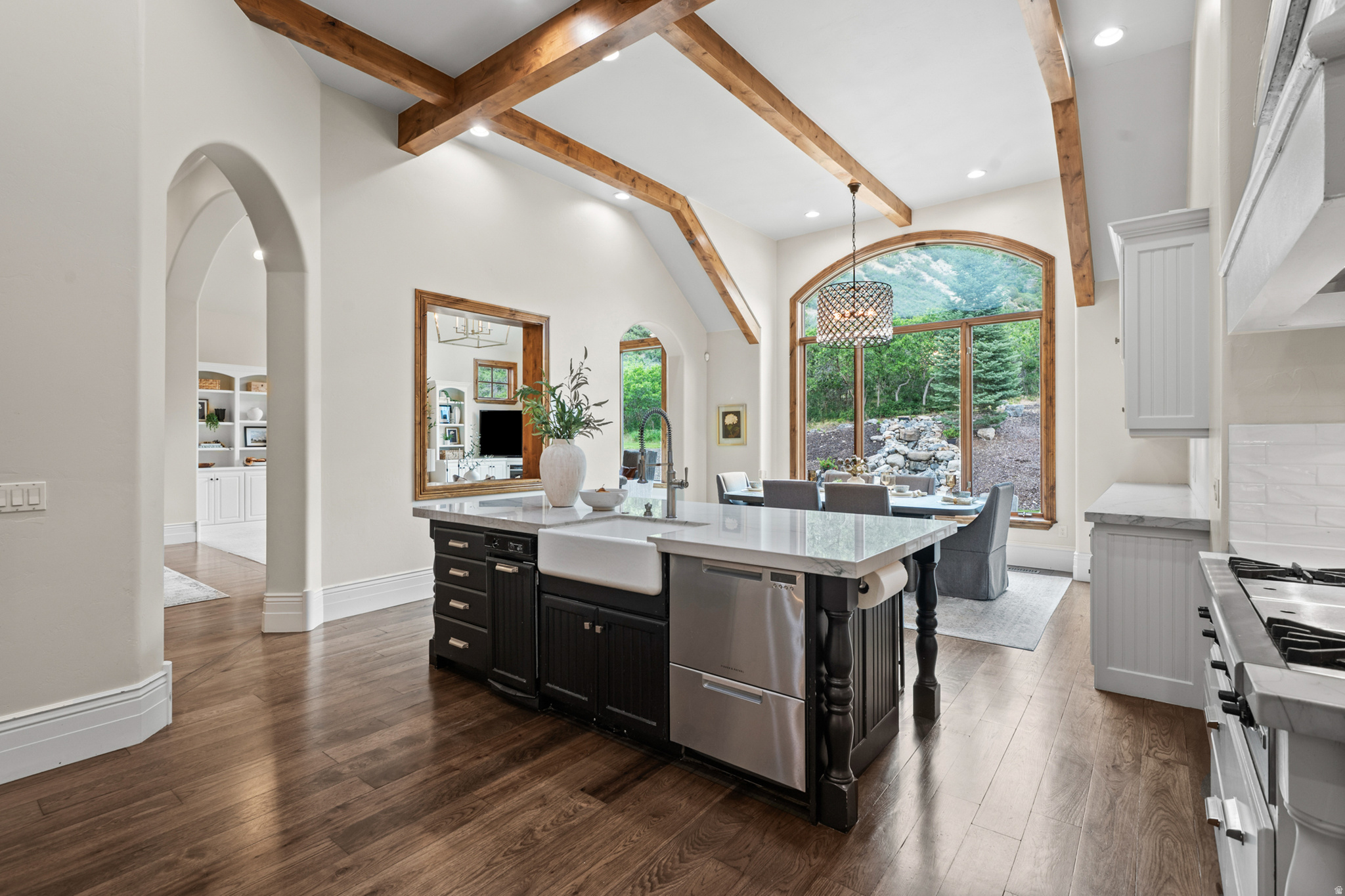1454 E BALD MOUNTAIN CIR