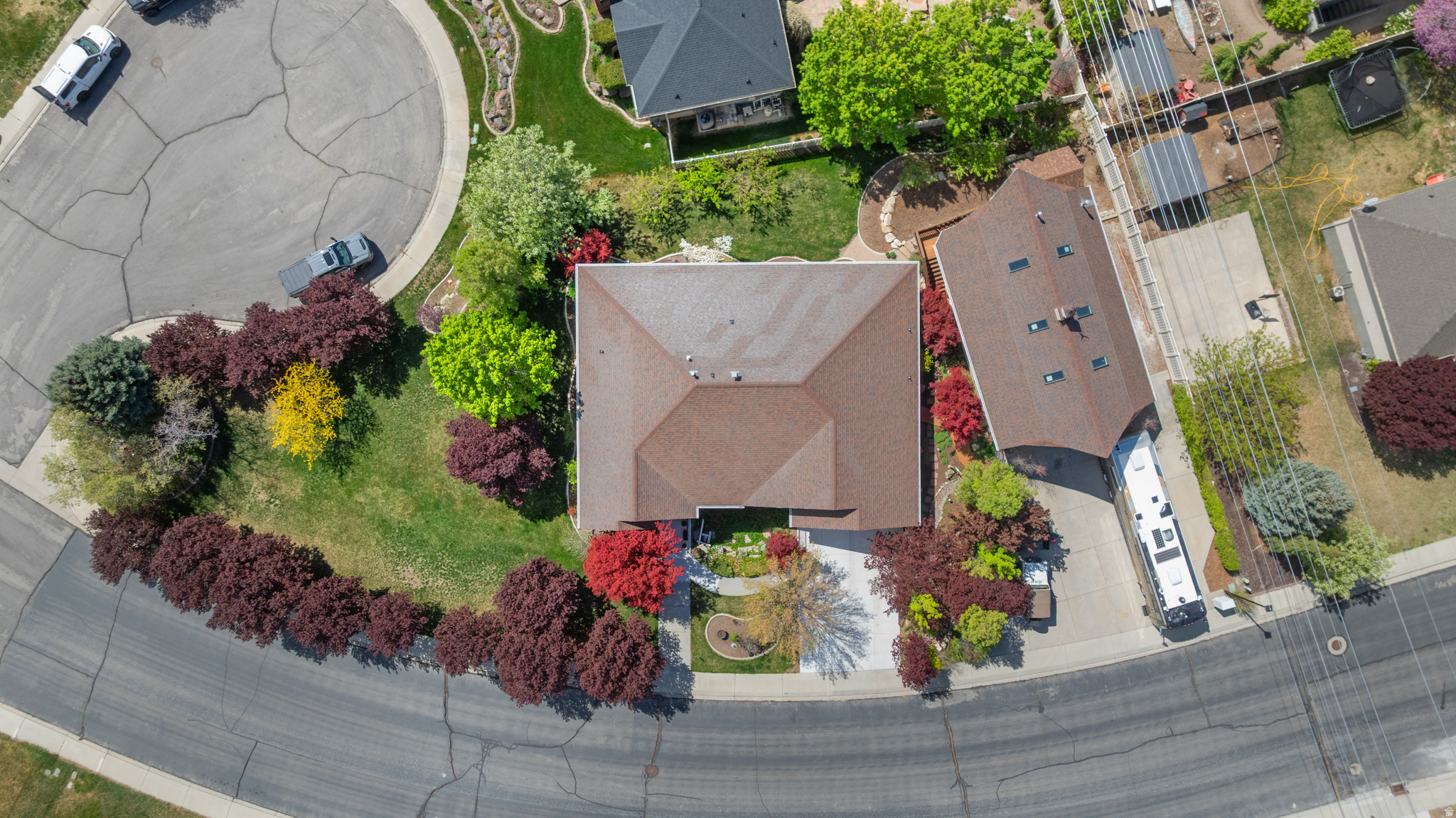 3957 W HONEY LOCUST LN
