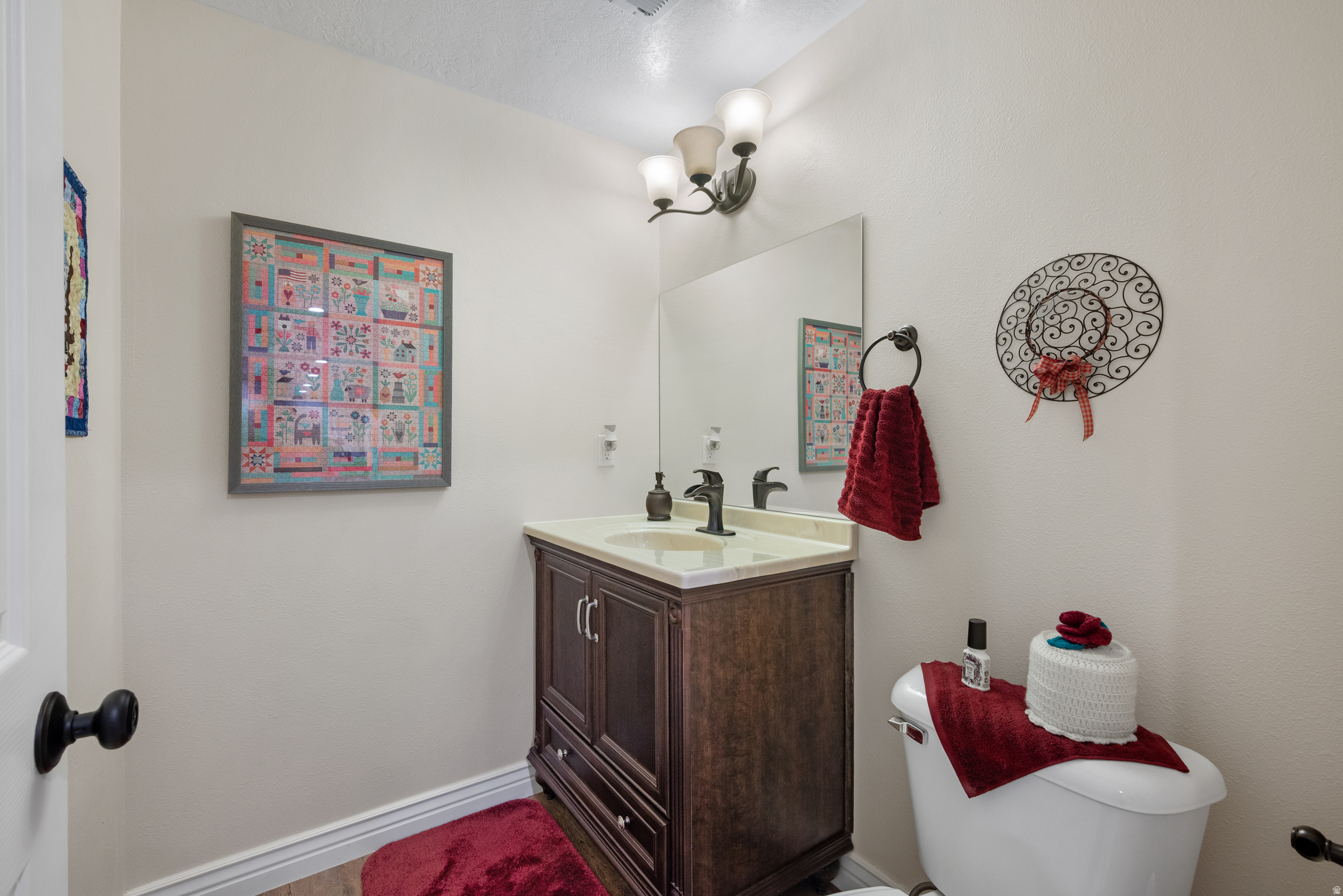 3957 W HONEY LOCUST LN