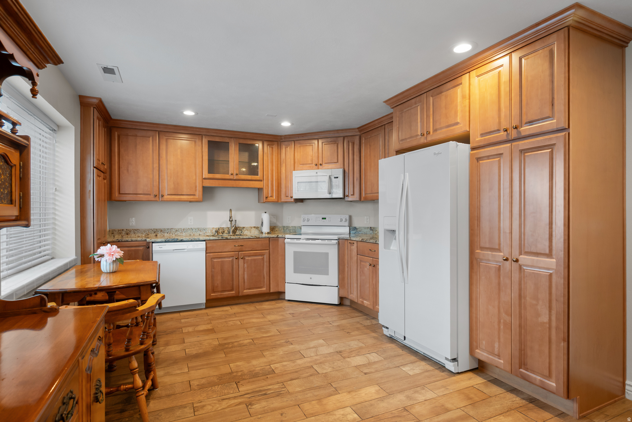 3957 W HONEY LOCUST LN