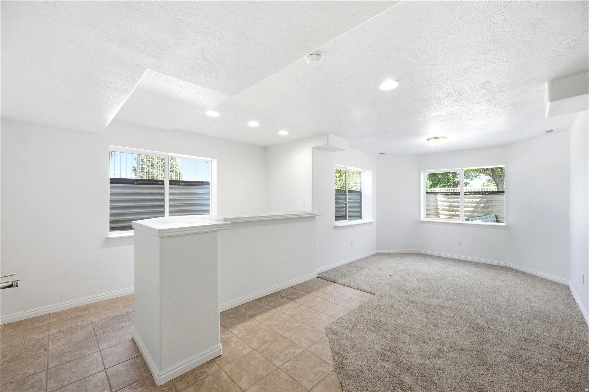 103 E SETTLER RD