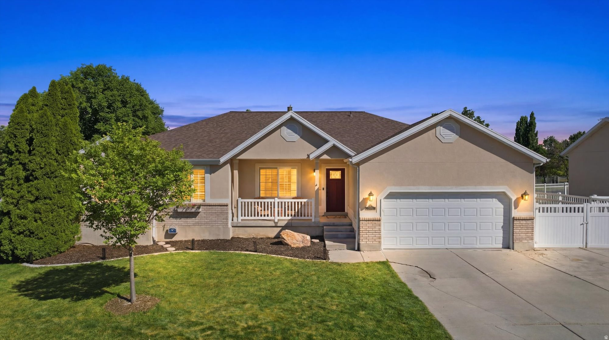 103 E SETTLER RD