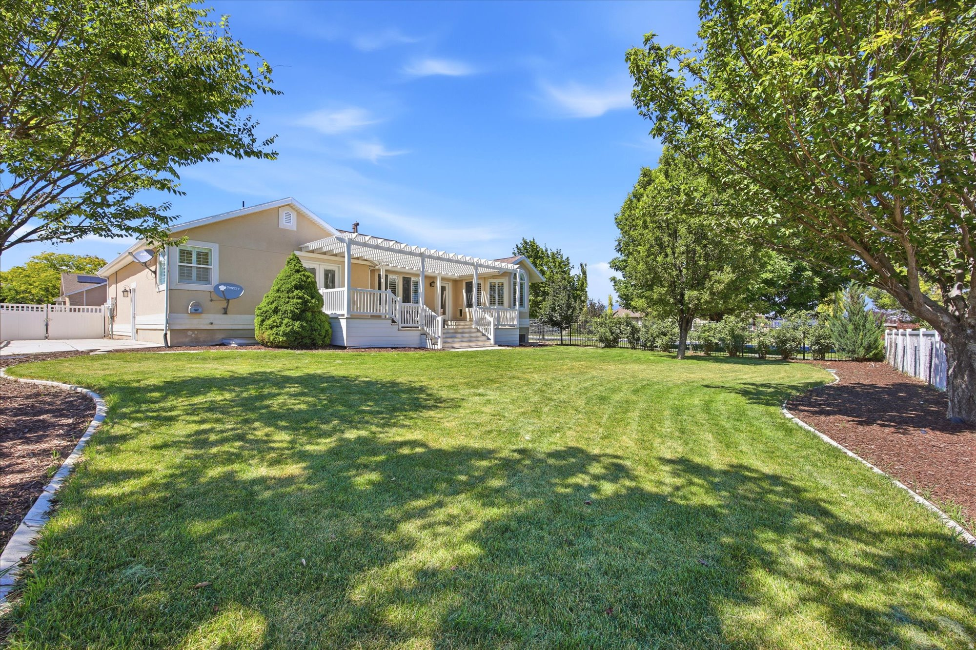 103 E SETTLER RD