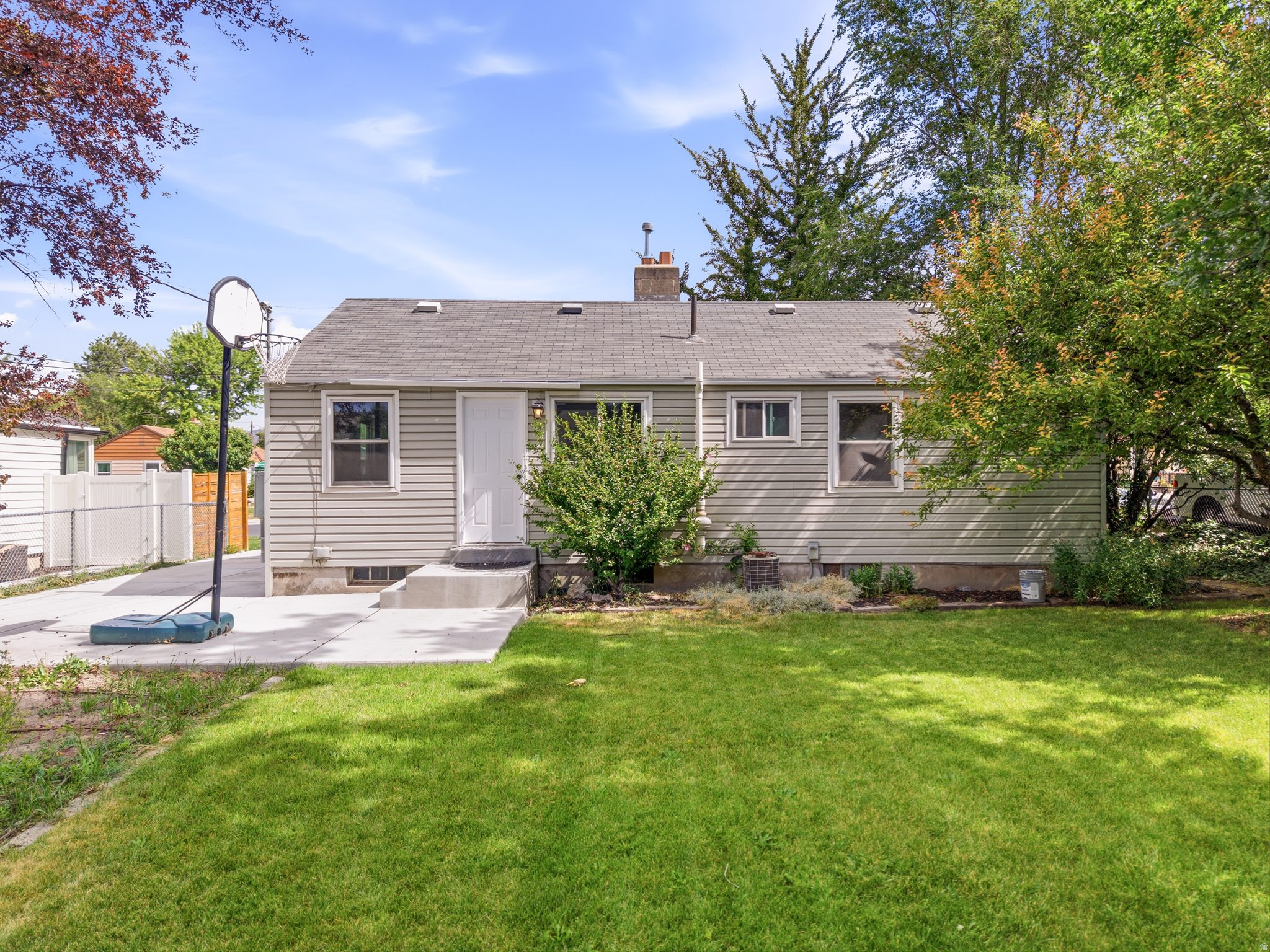 409 HARRISON AVE