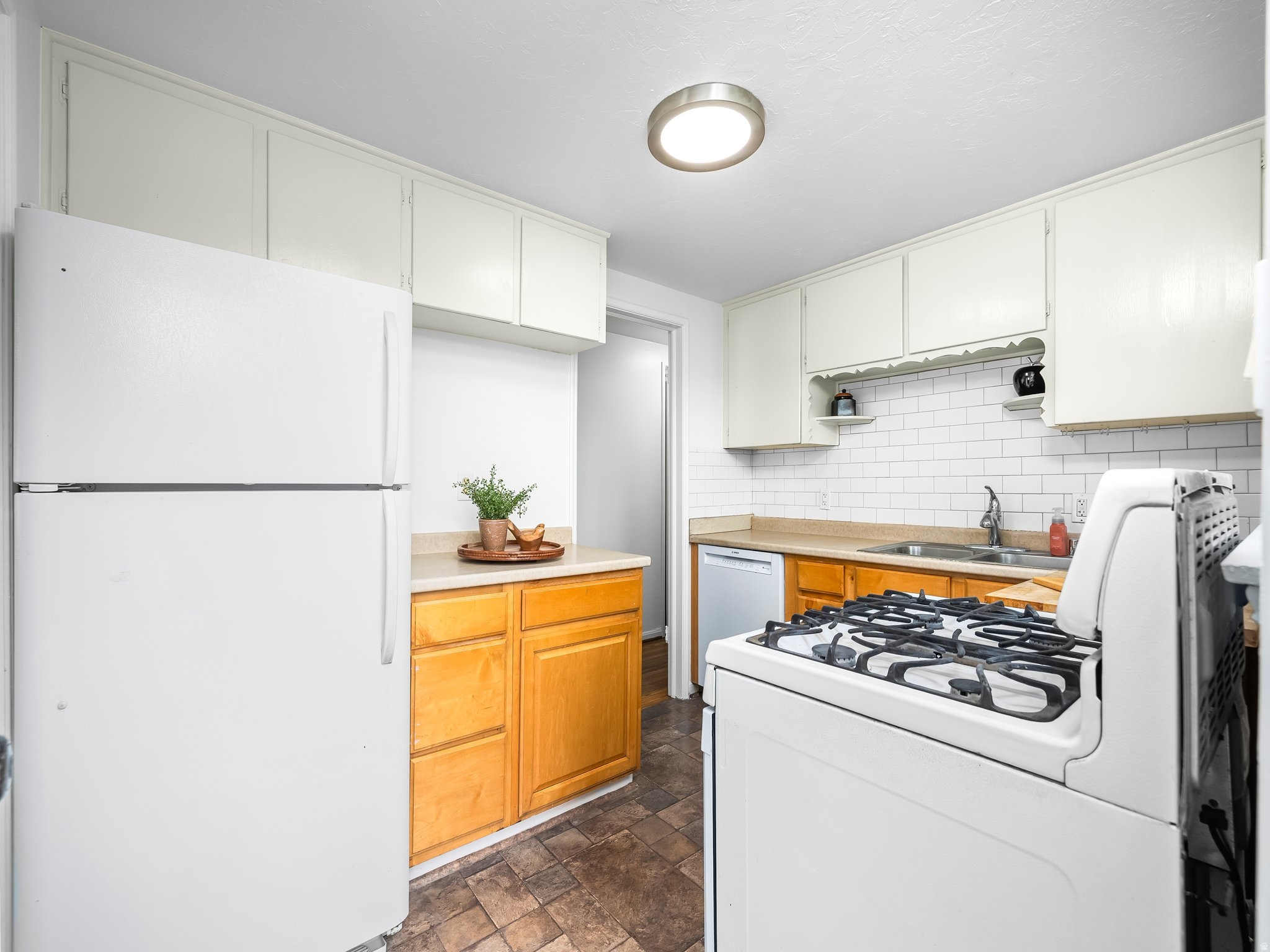 409 HARRISON AVE