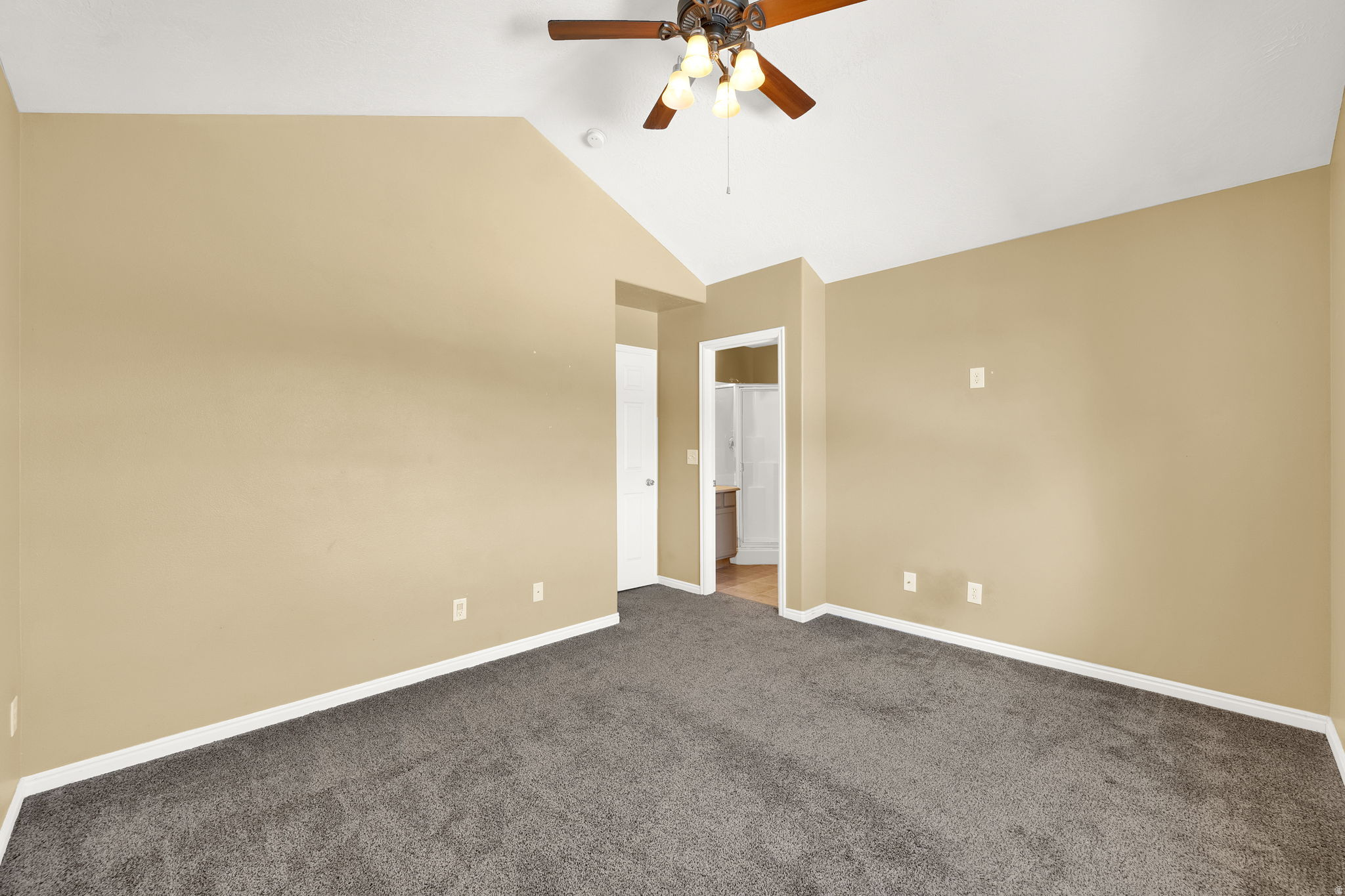 3876 N DAVENCOURT LOOP