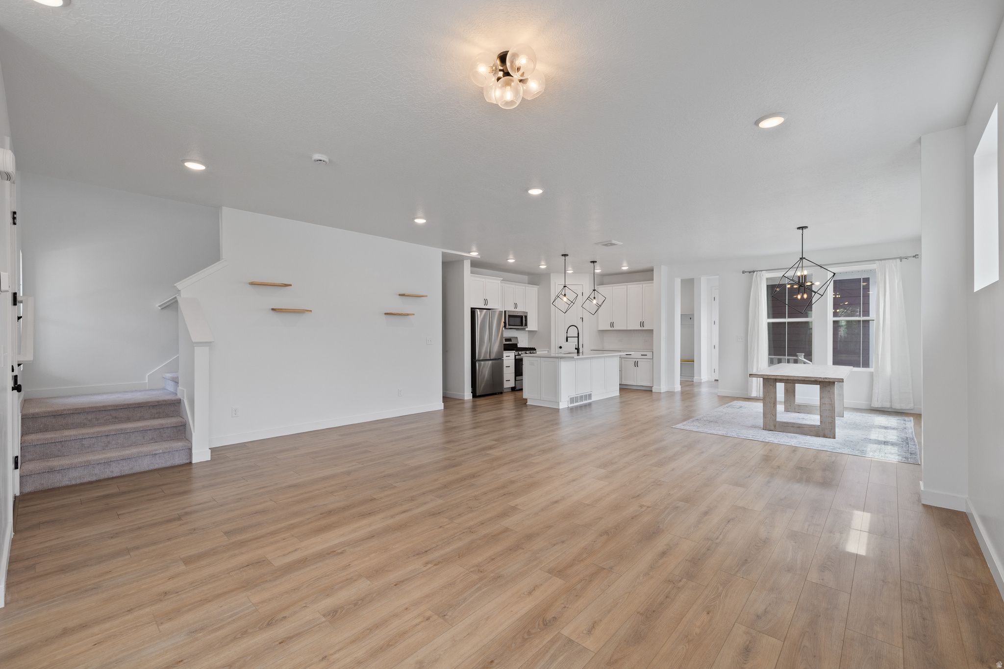 11627 S SILVER POND DR