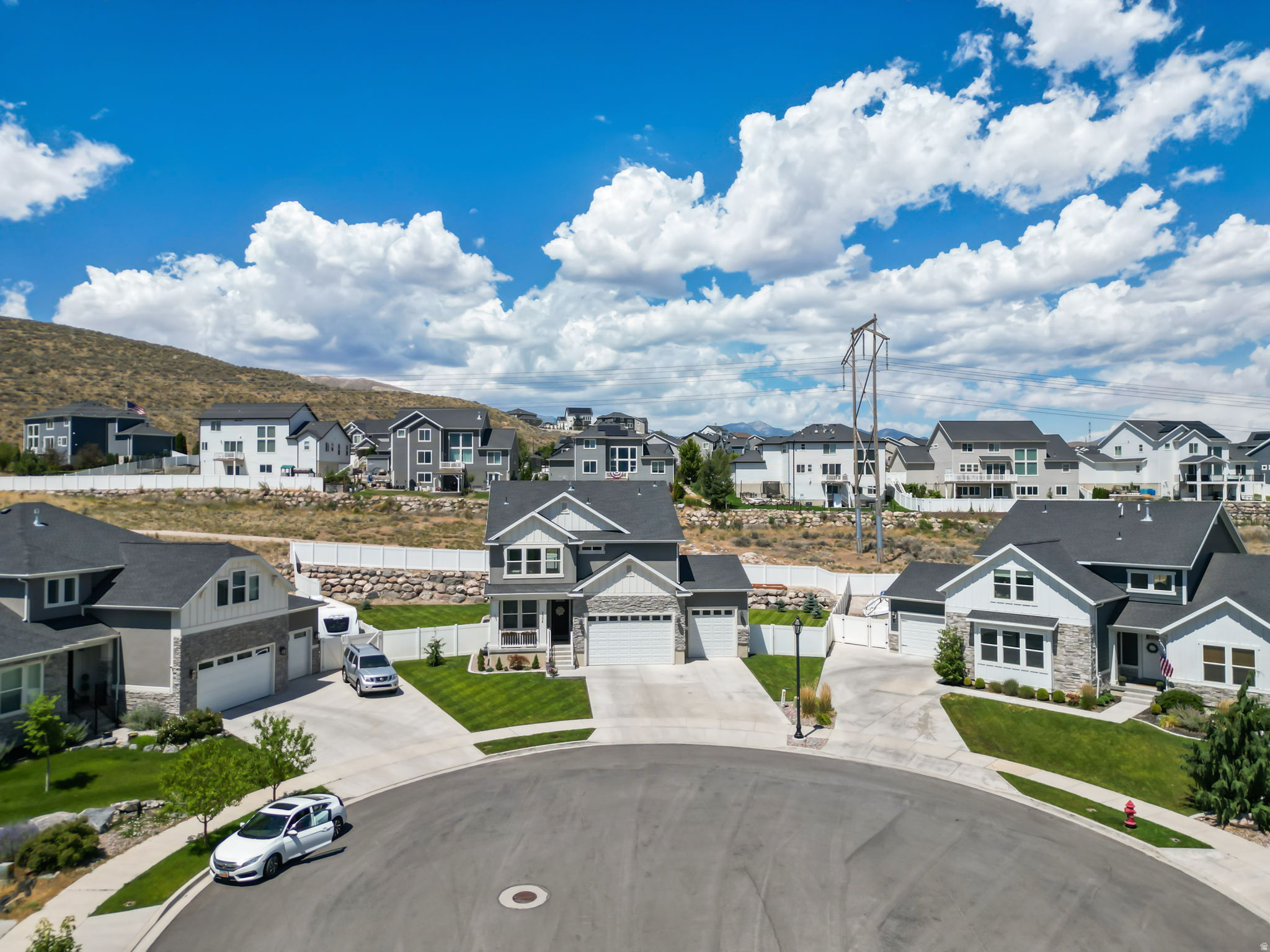 1224 W PEAK PL