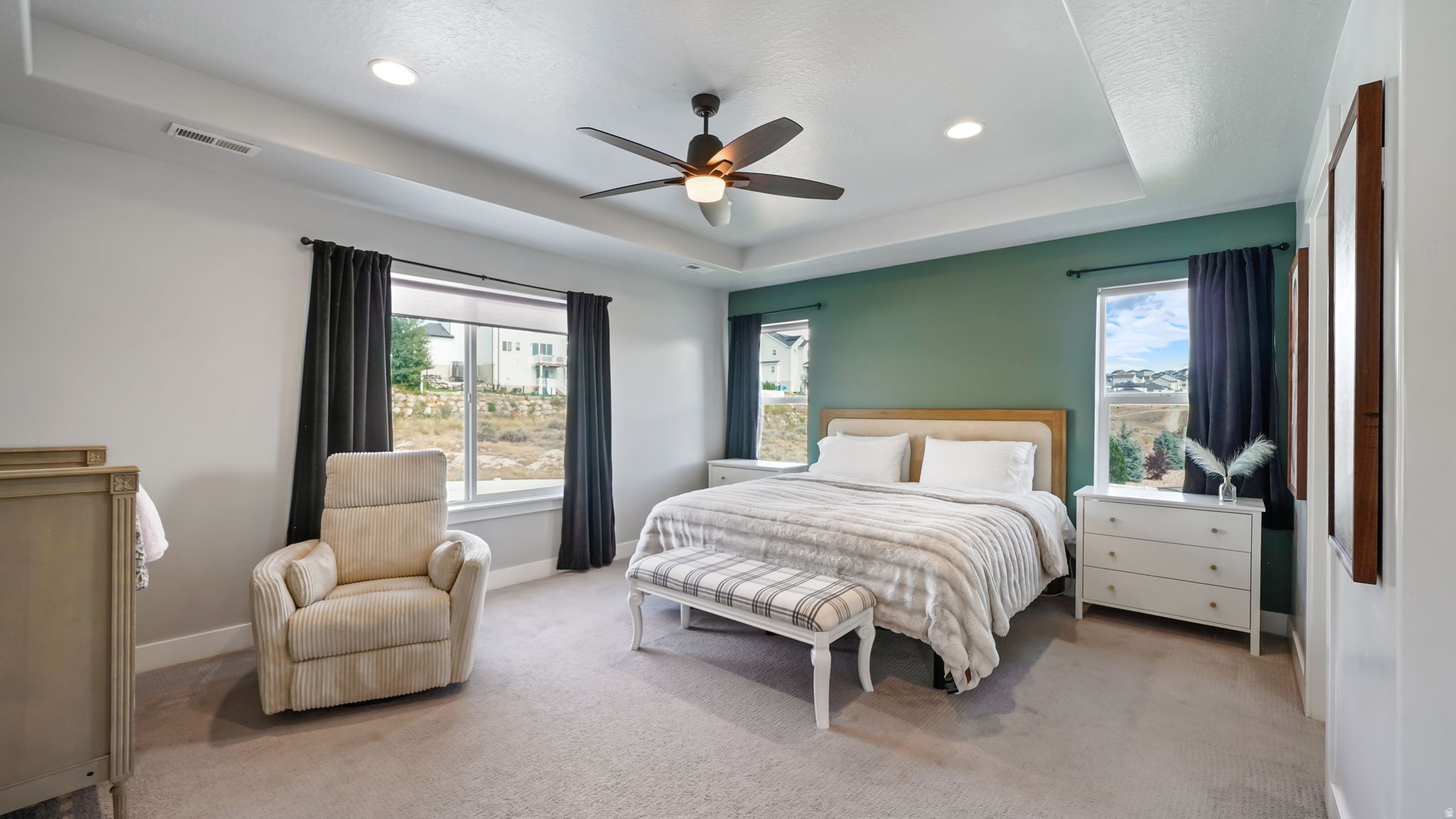 1224 W PEAK PL