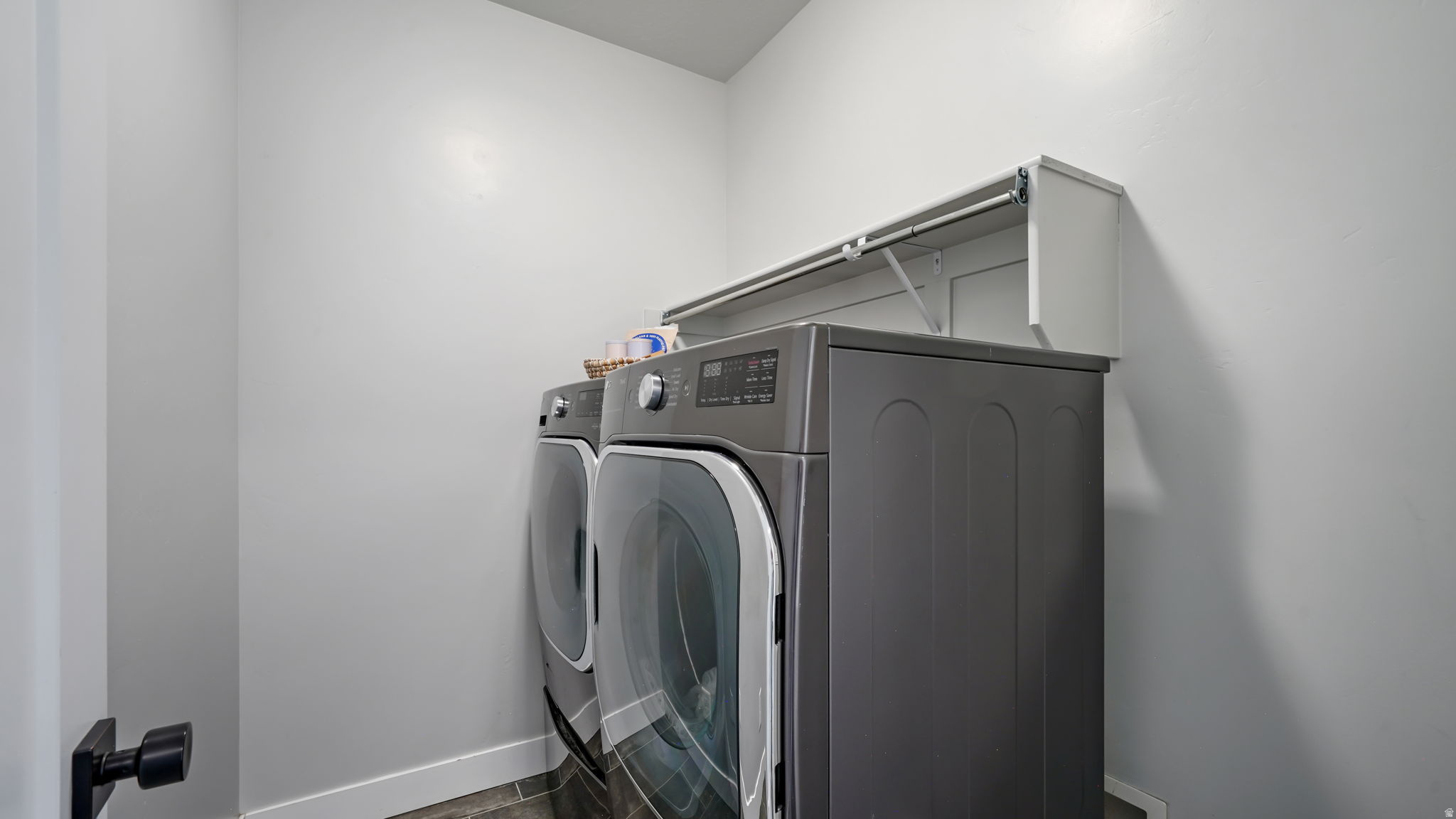 1224 W PEAK PL