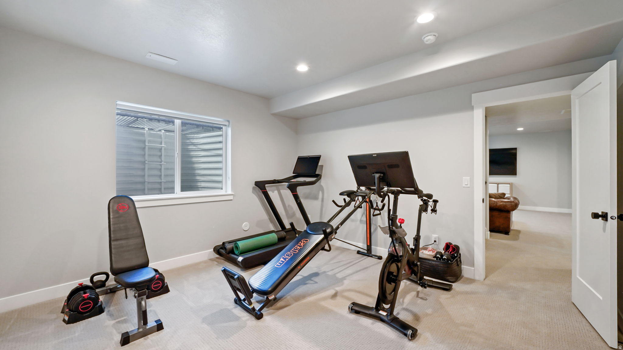 1224 W PEAK PL