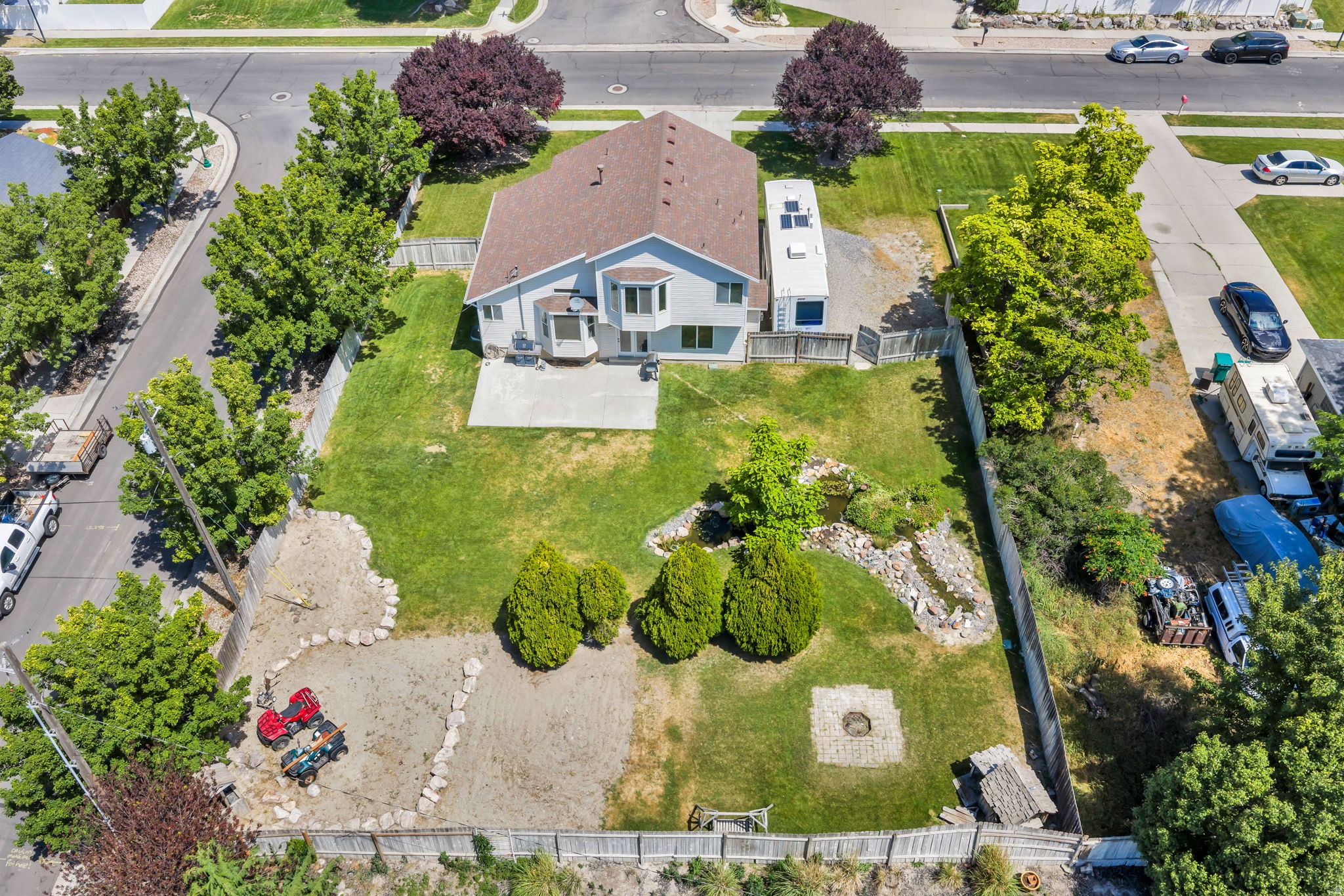 1225 W MATTHEWS WAY