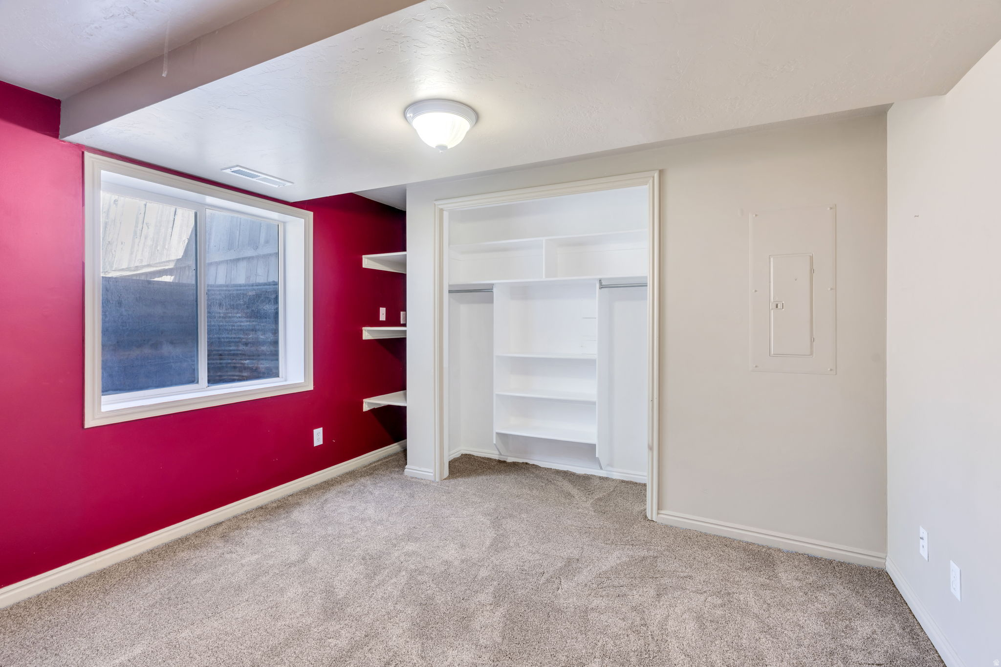 1225 W MATTHEWS WAY