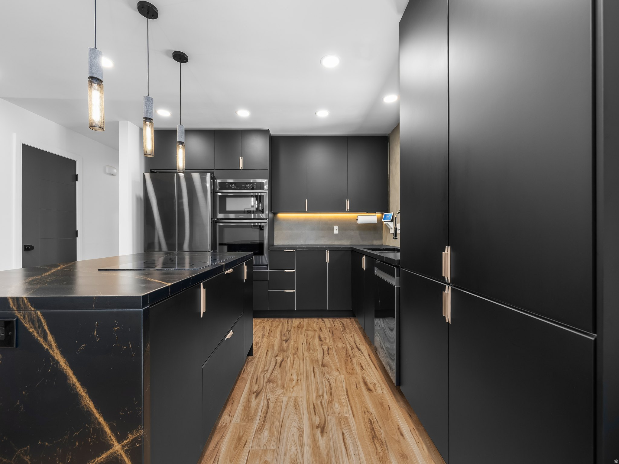 161 N 2770 W