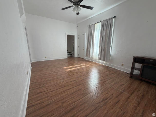 350 W MAIN ST