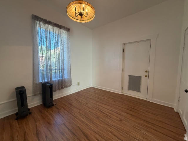 350 W MAIN ST