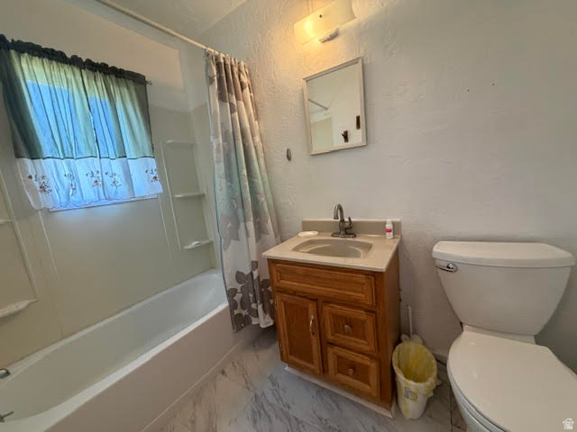 350 W MAIN ST