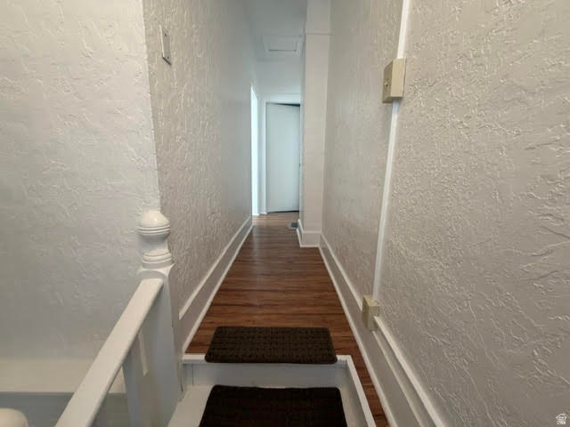 350 W MAIN ST
