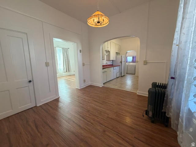 350 W MAIN ST
