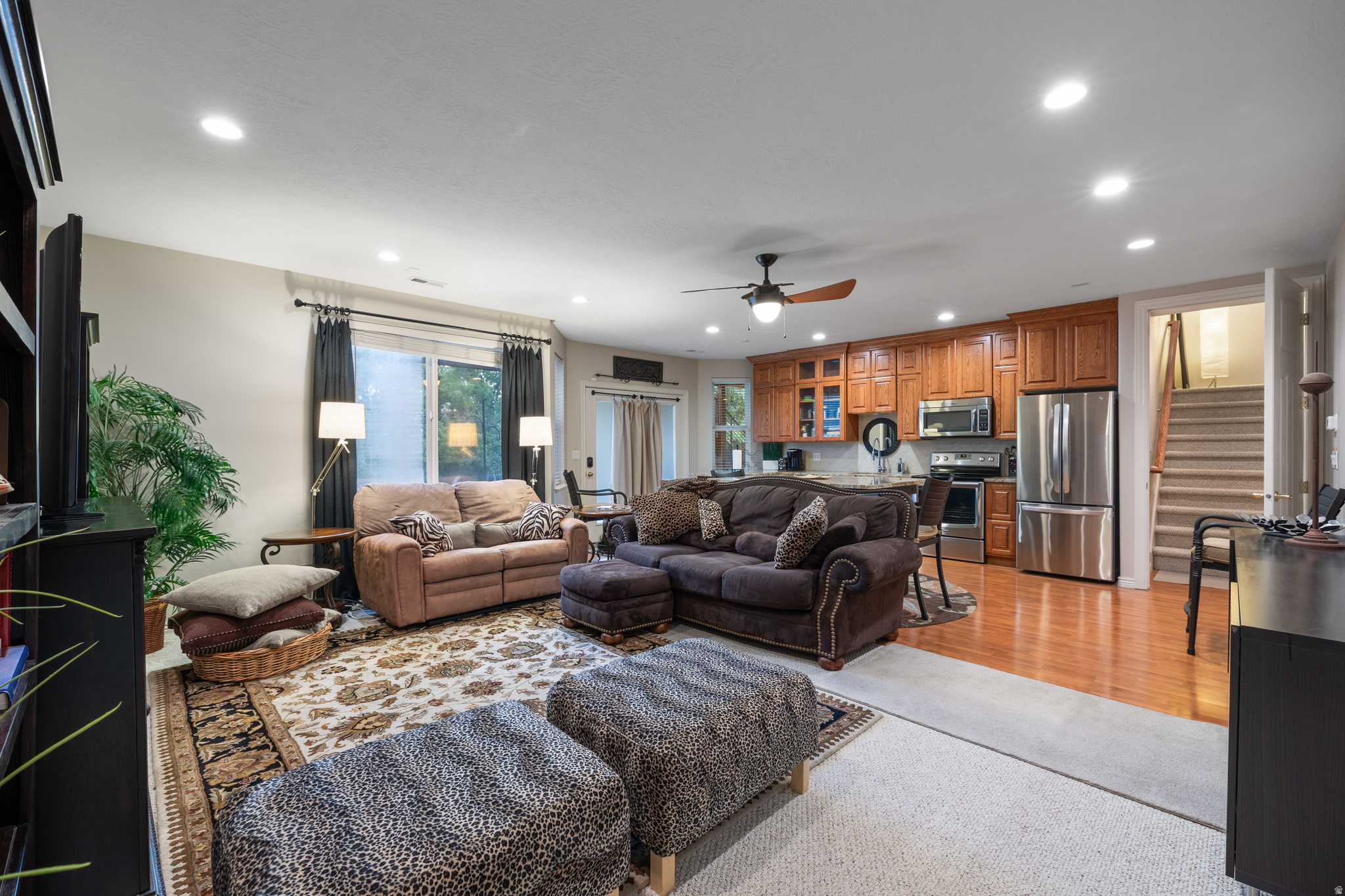 475 E SILVERLEAF DR