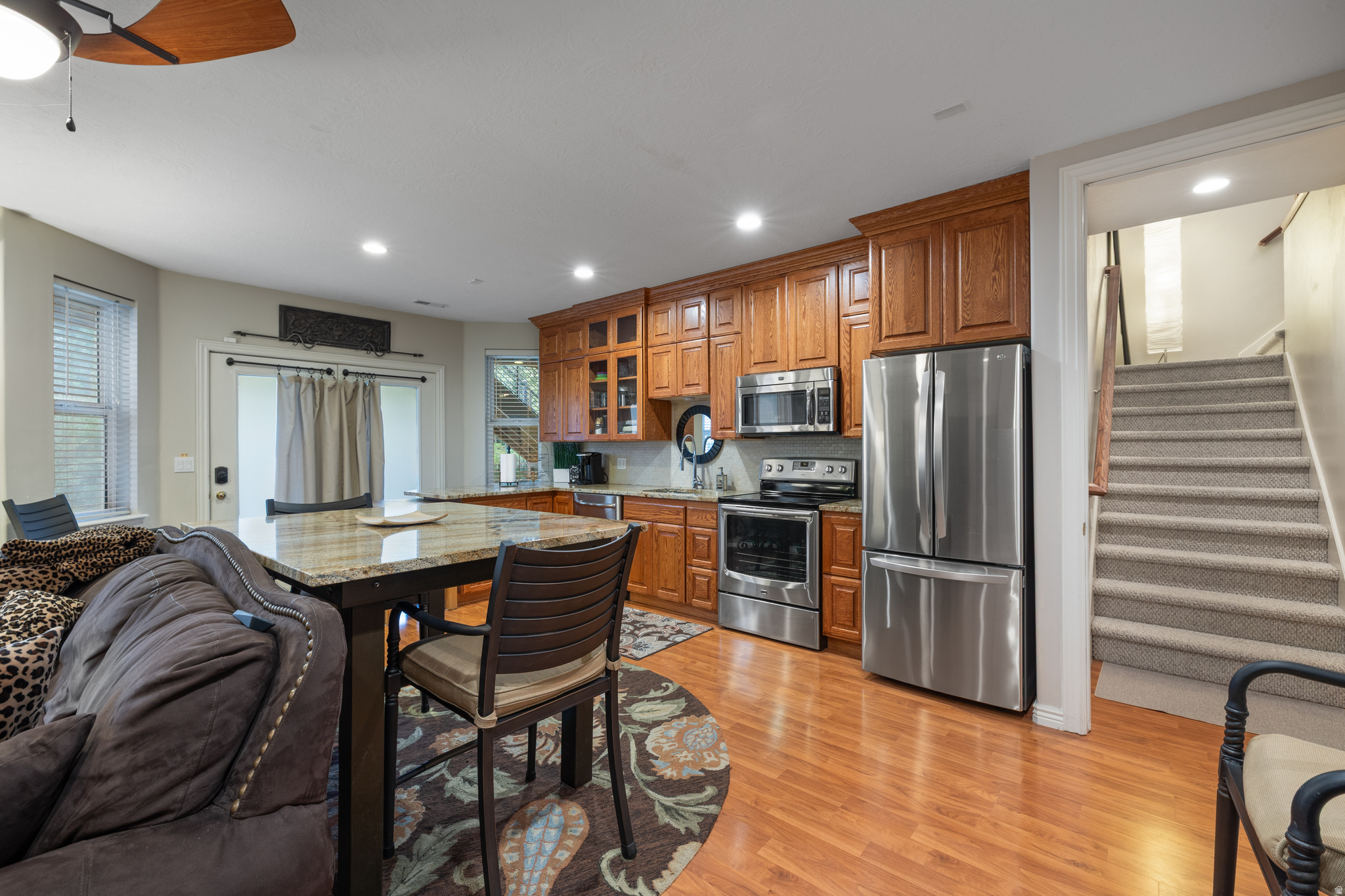 475 E SILVERLEAF DR