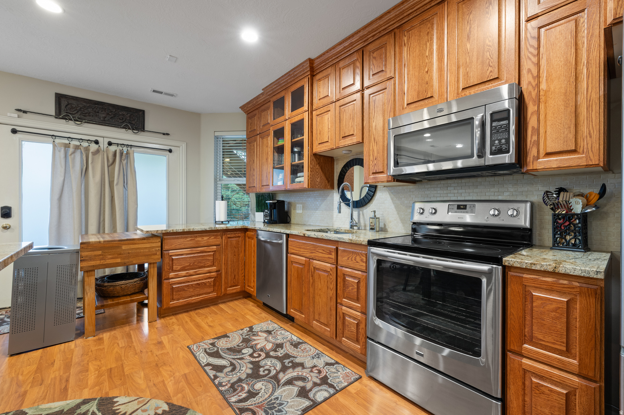 475 E SILVERLEAF DR