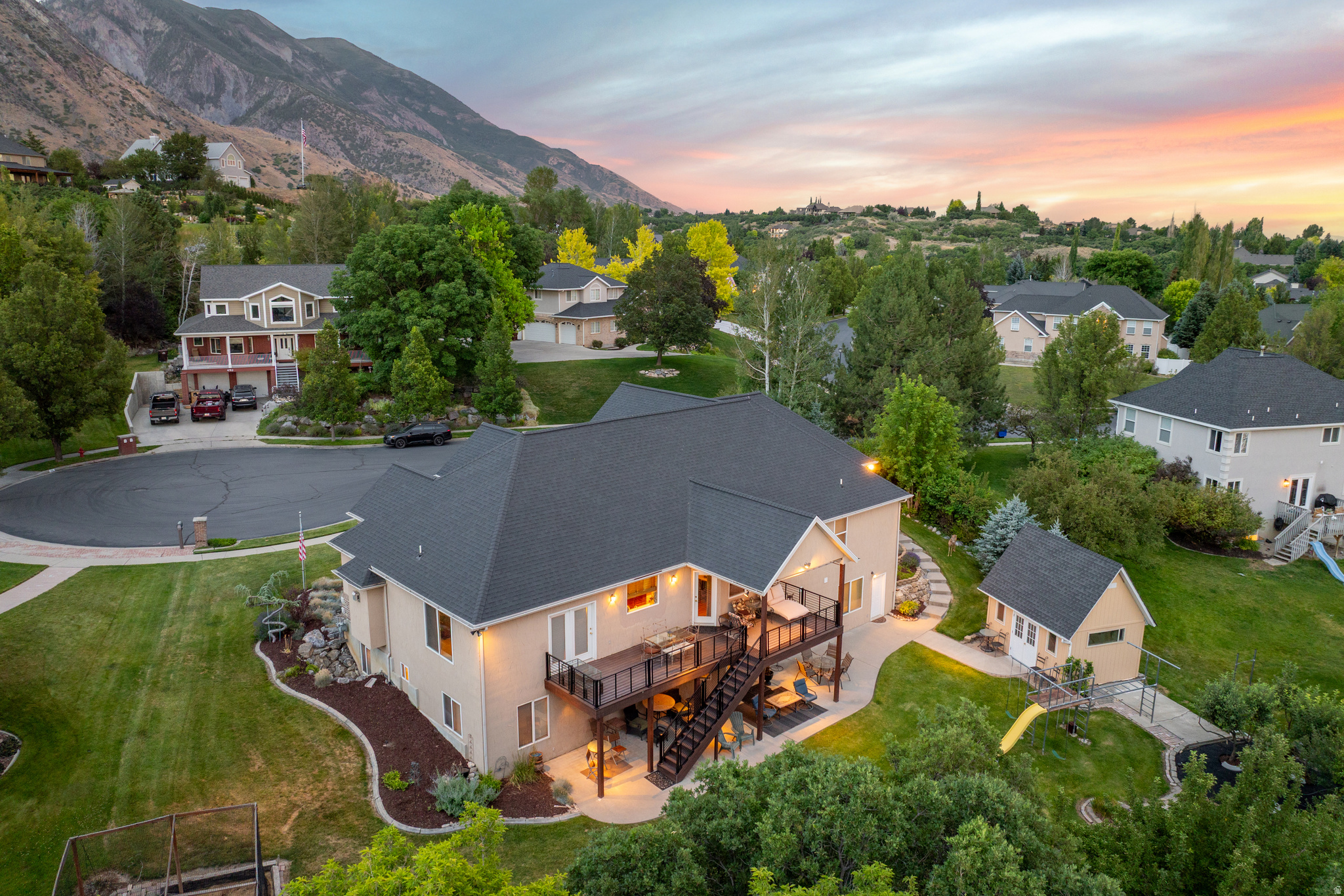 475 E SILVERLEAF DR