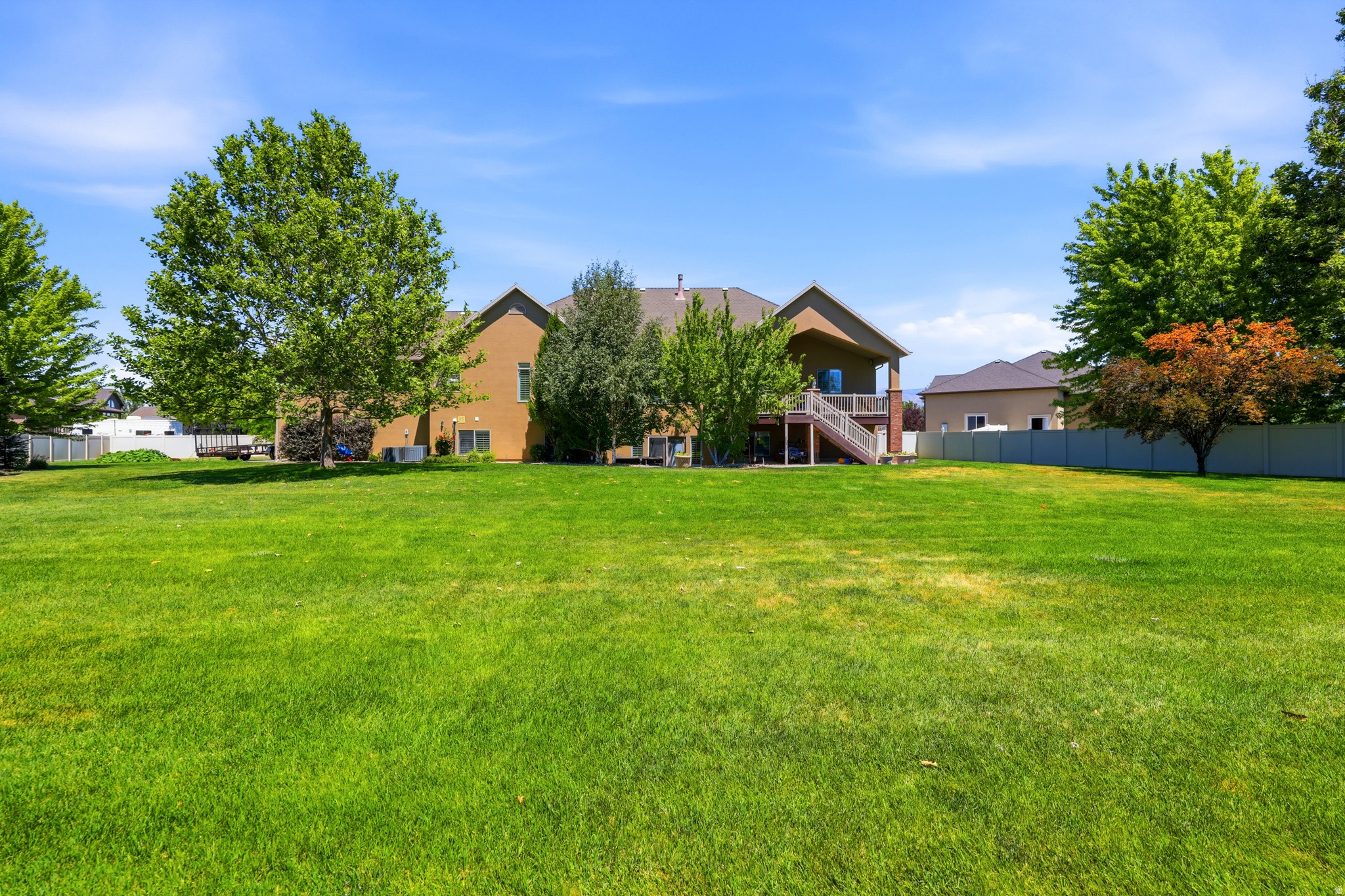 2377 S CAMERON DR