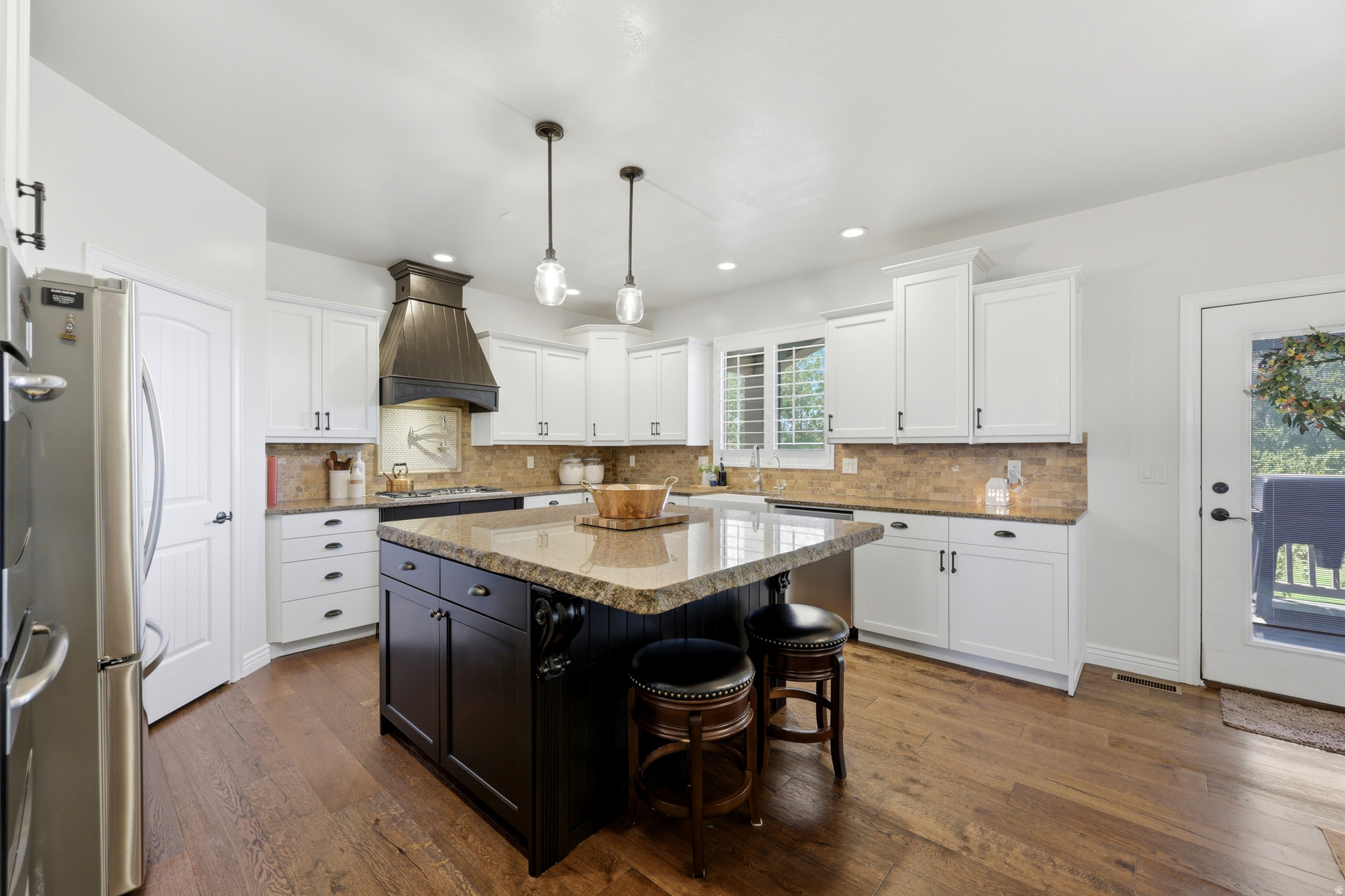 2377 S CAMERON DR