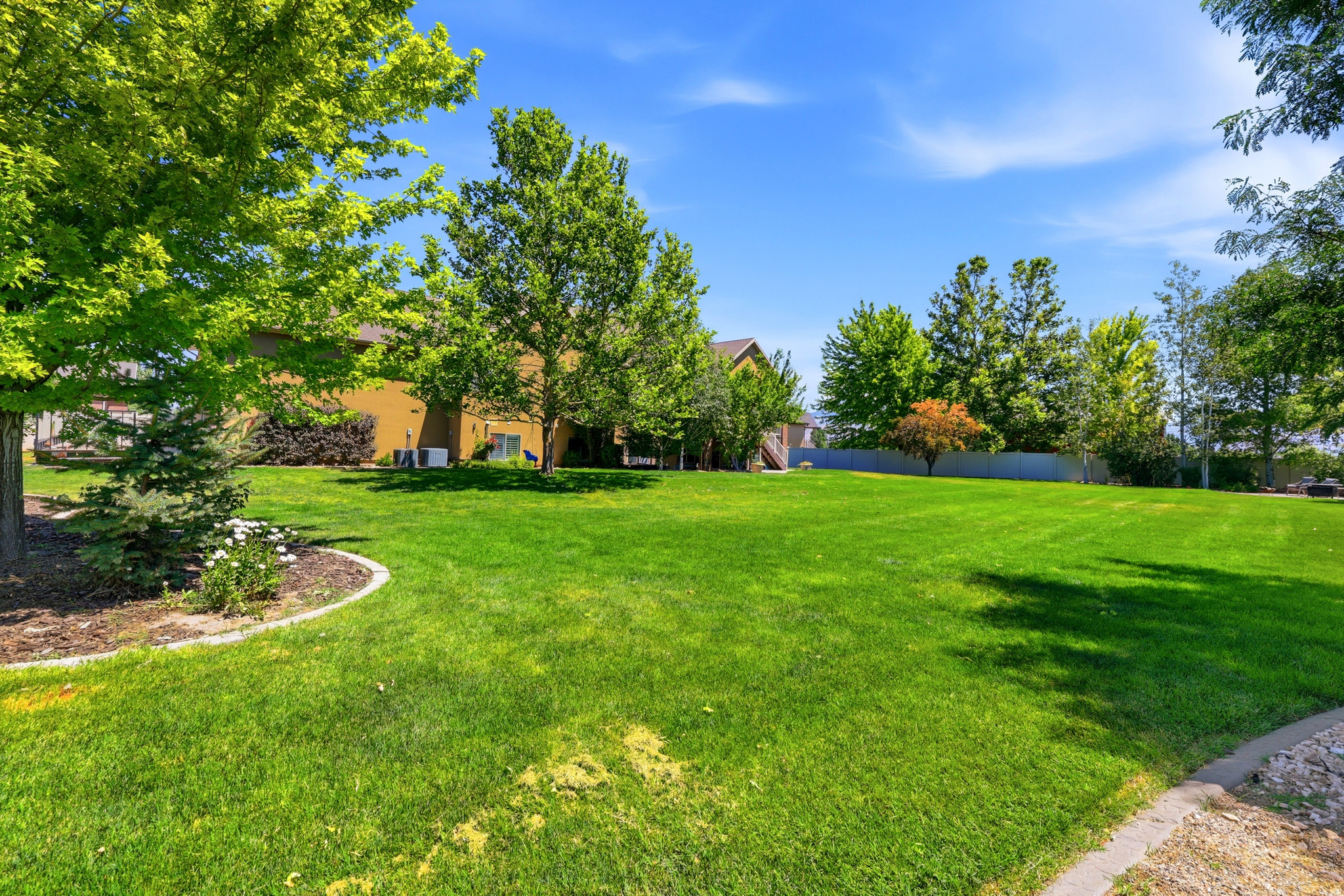 2377 S CAMERON DR