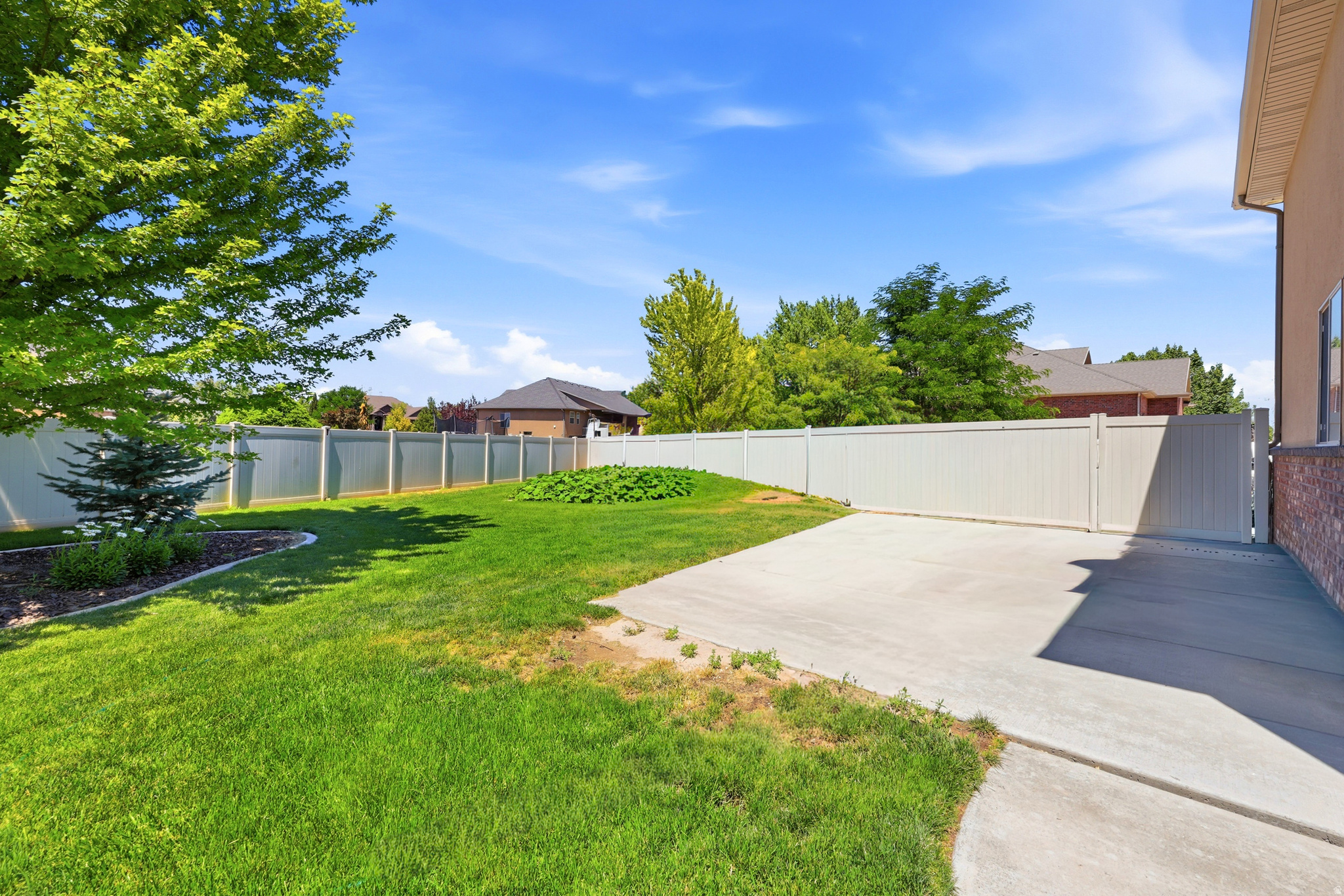 2377 S CAMERON DR