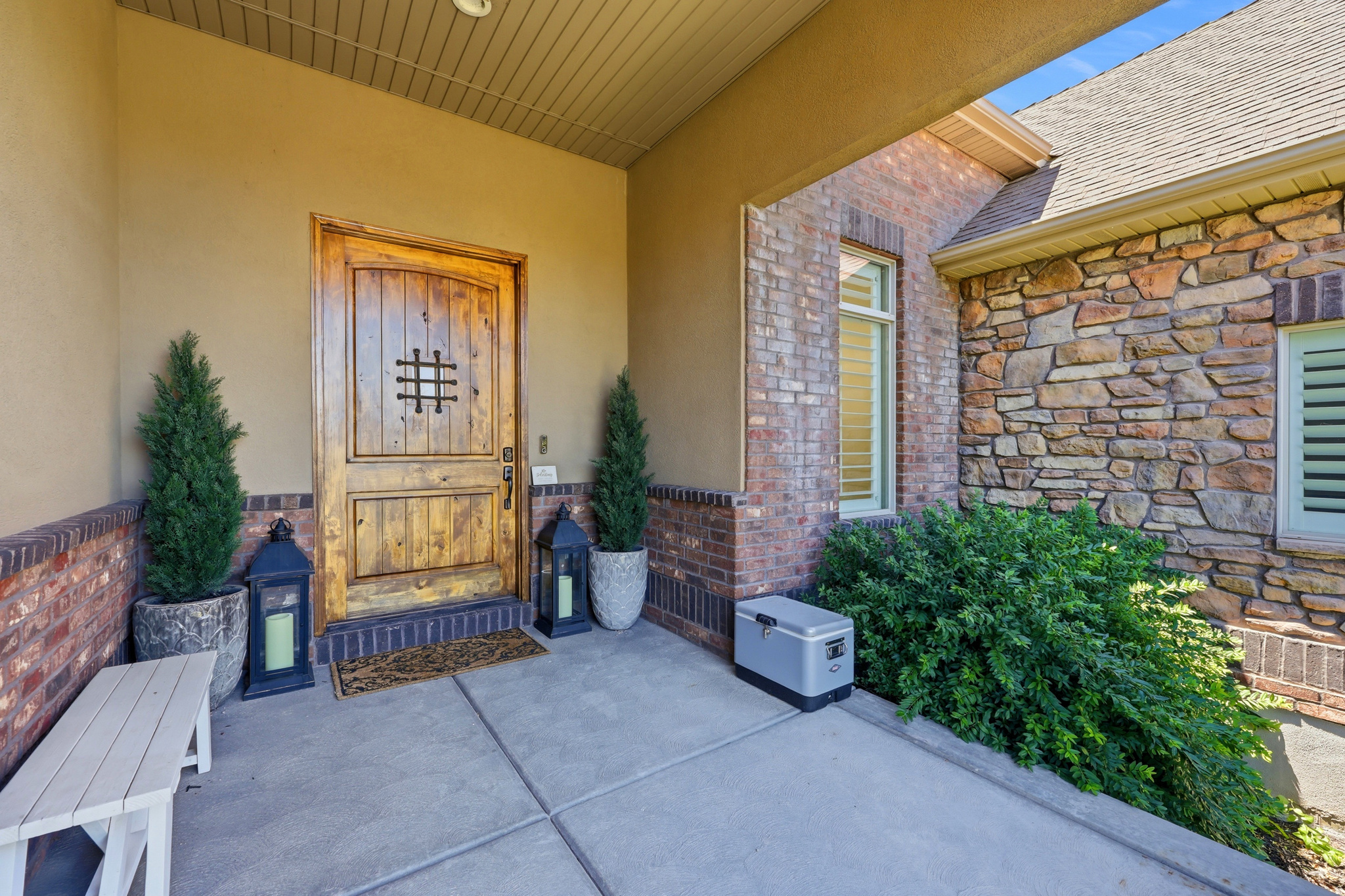 2377 S CAMERON DR