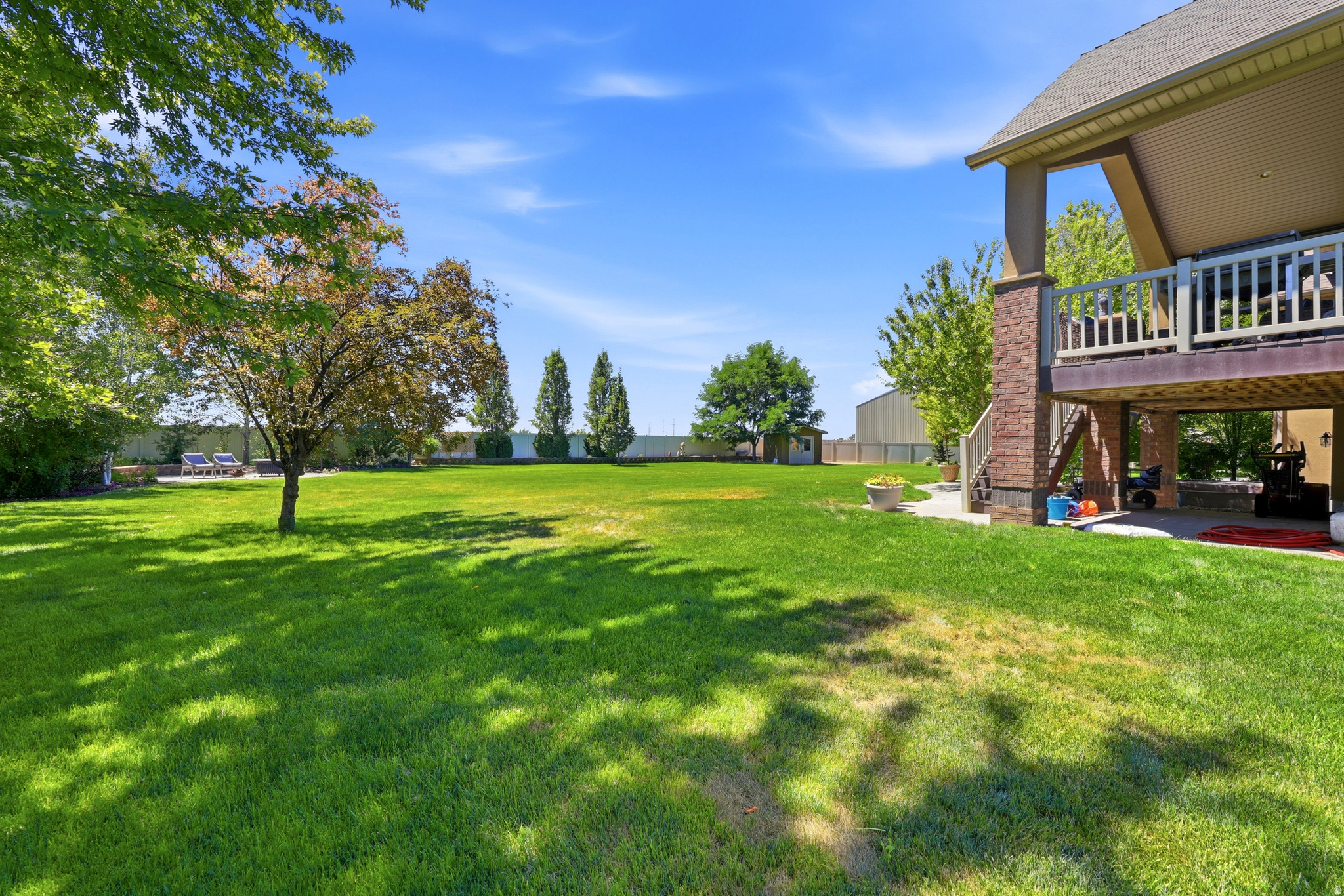 2377 S CAMERON DR