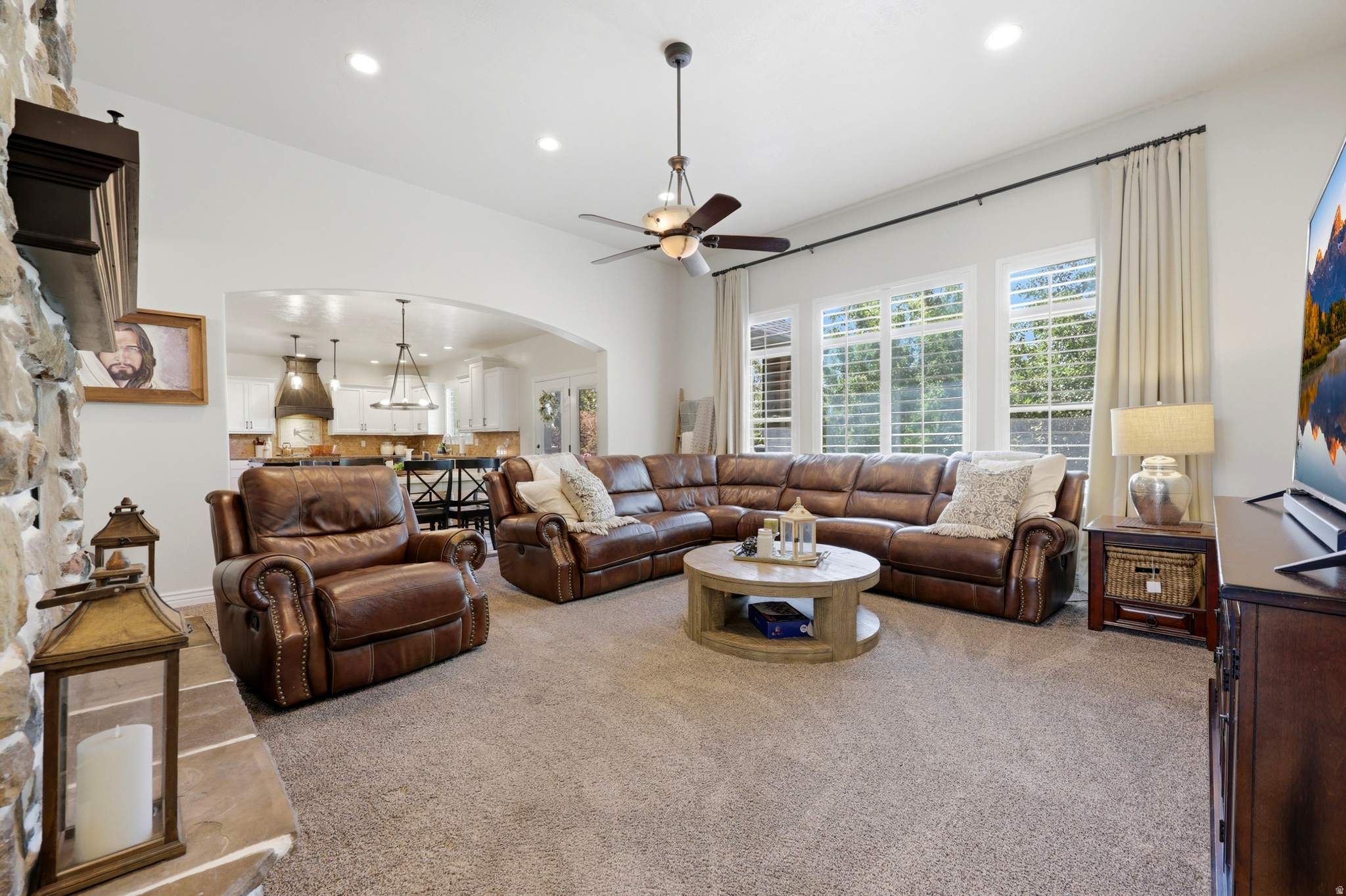2377 S CAMERON DR