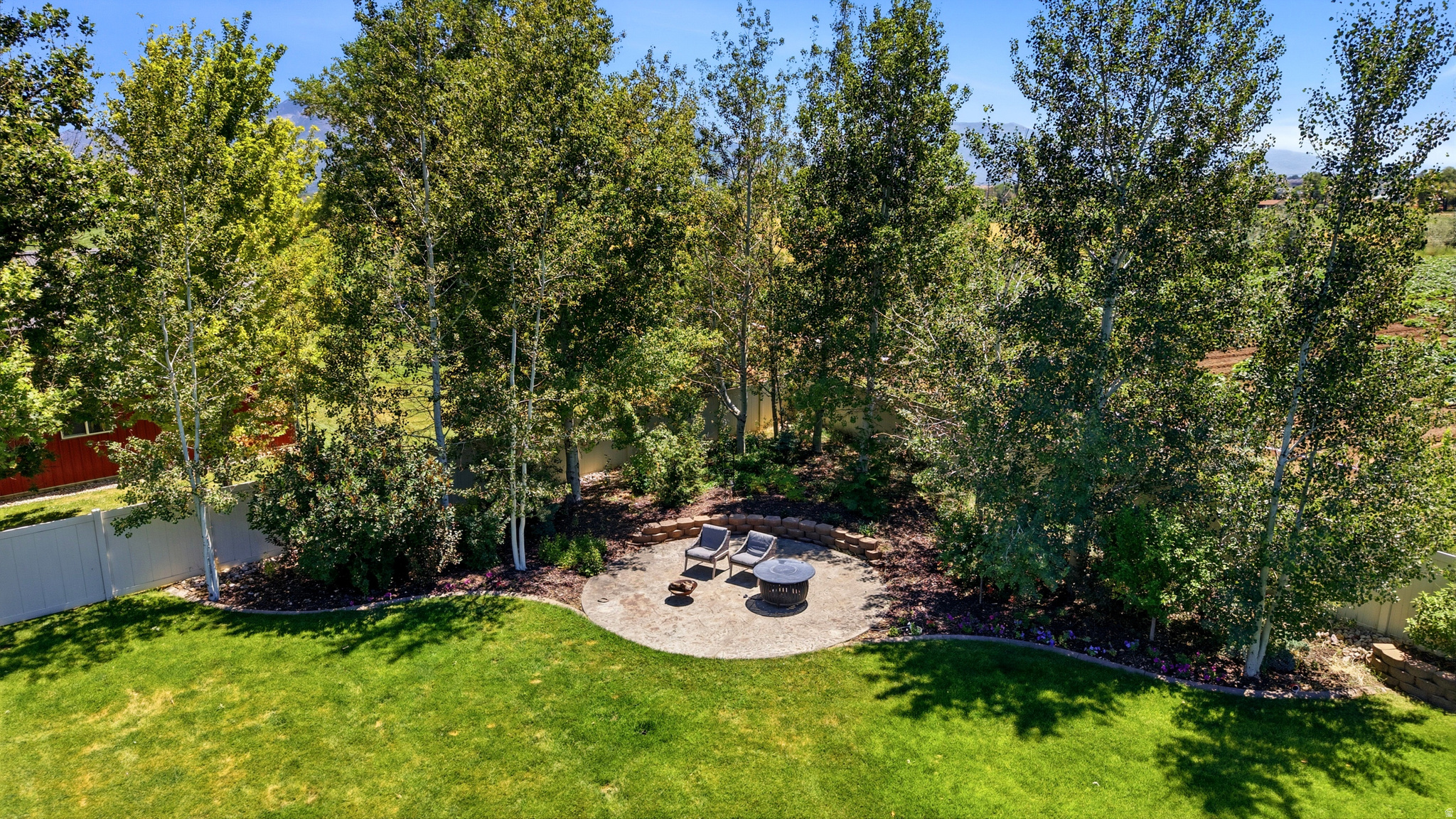 2377 S CAMERON DR