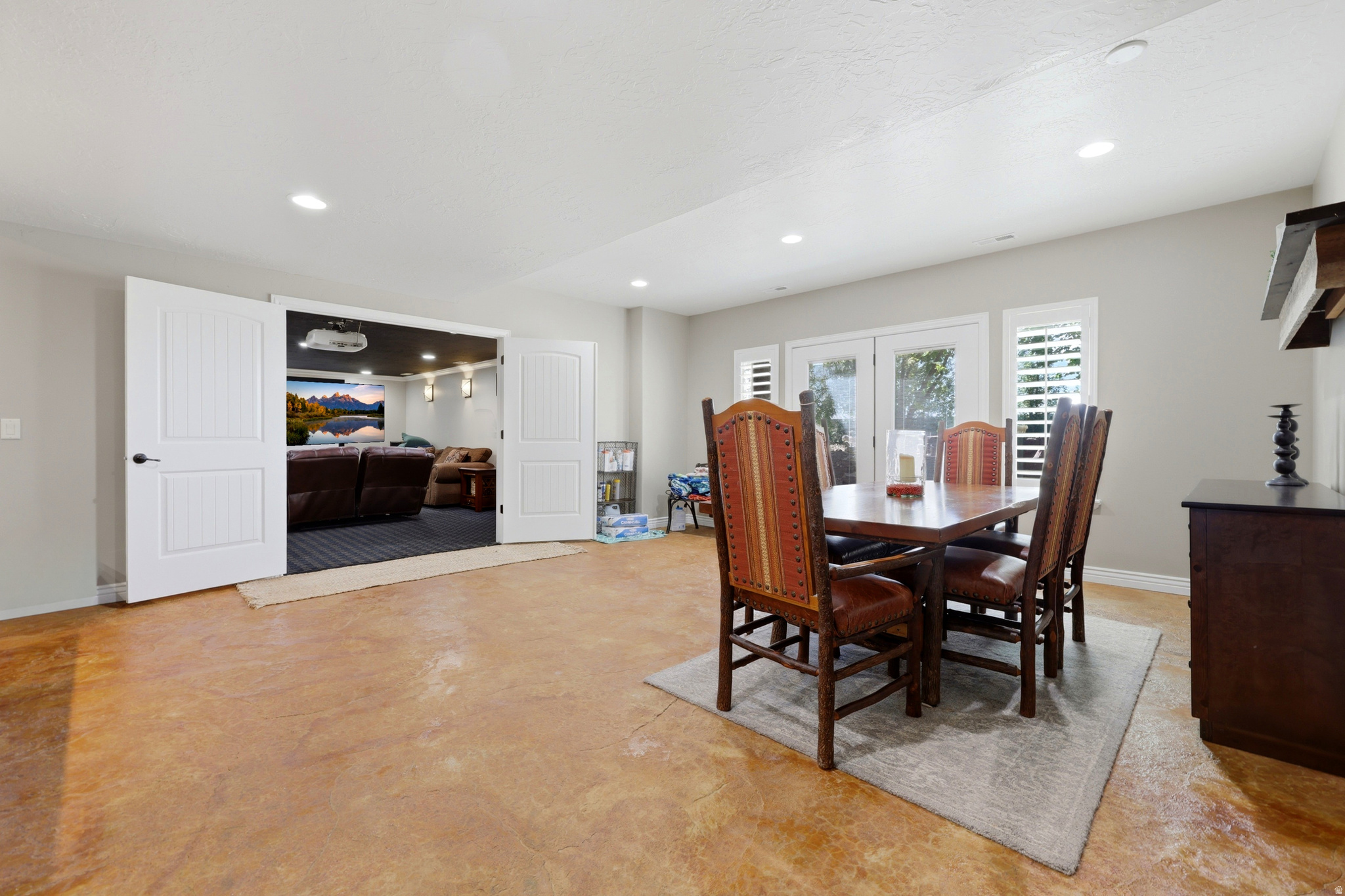 2377 S CAMERON DR