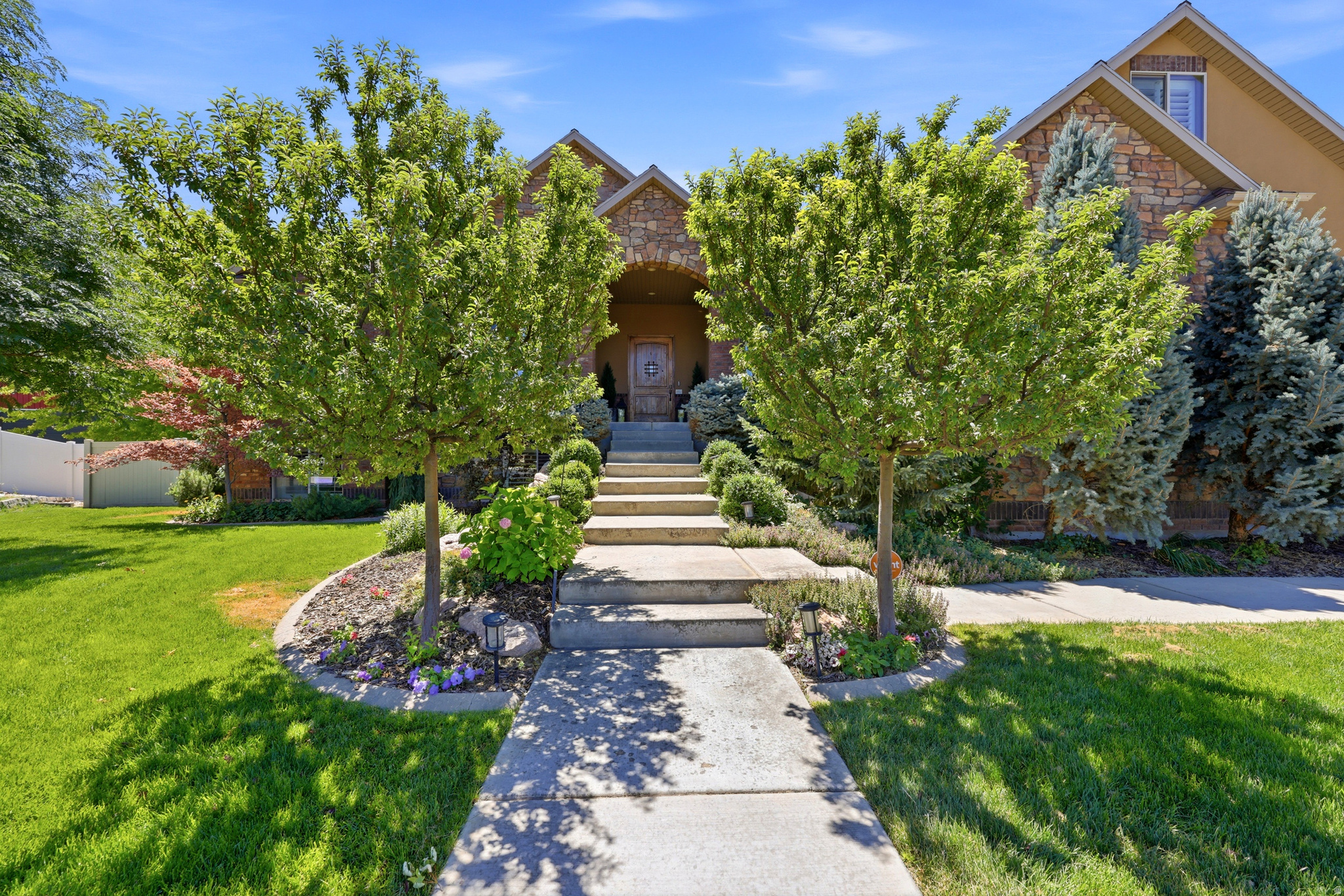 2377 S CAMERON DR