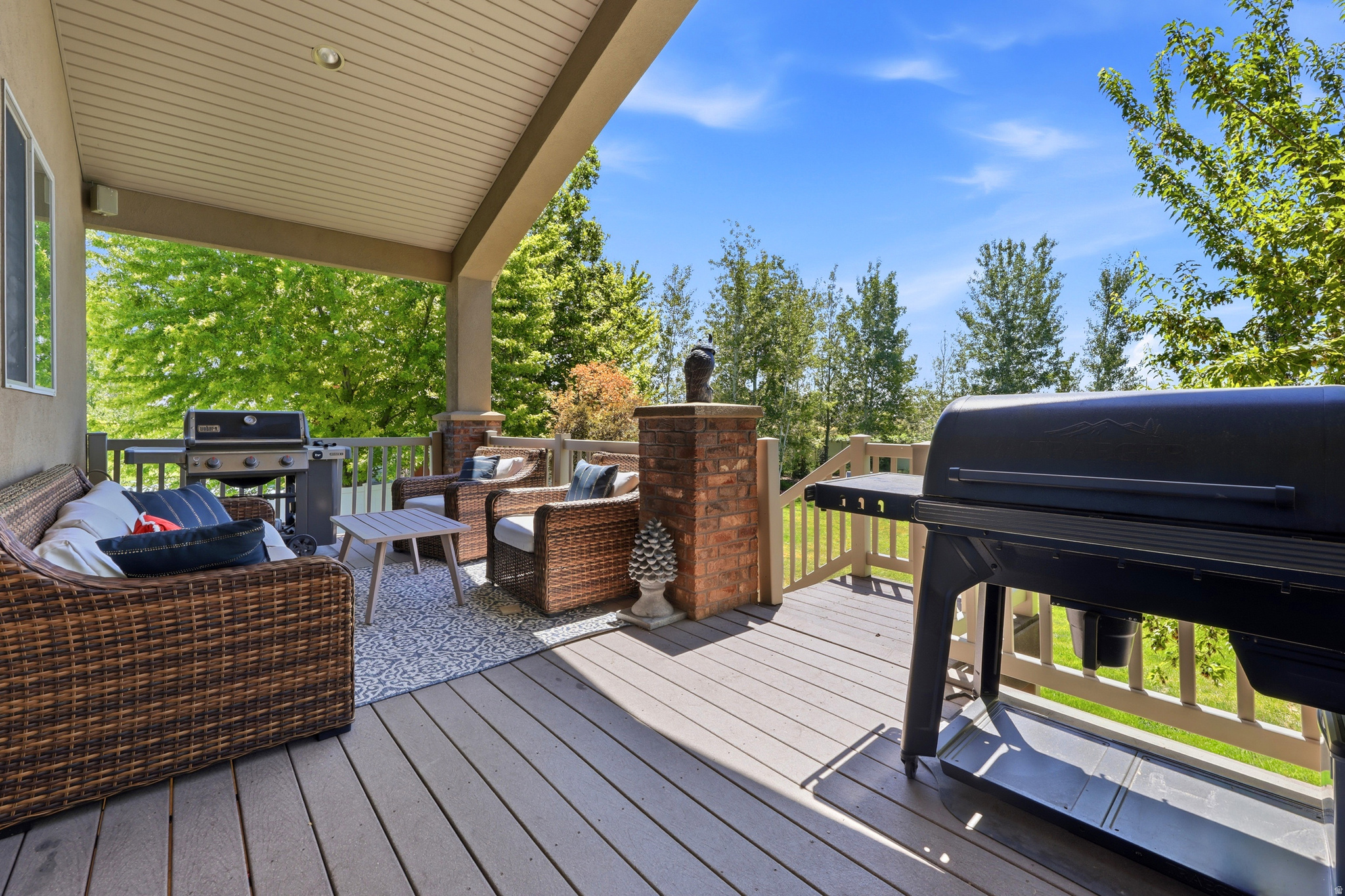2377 S CAMERON DR
