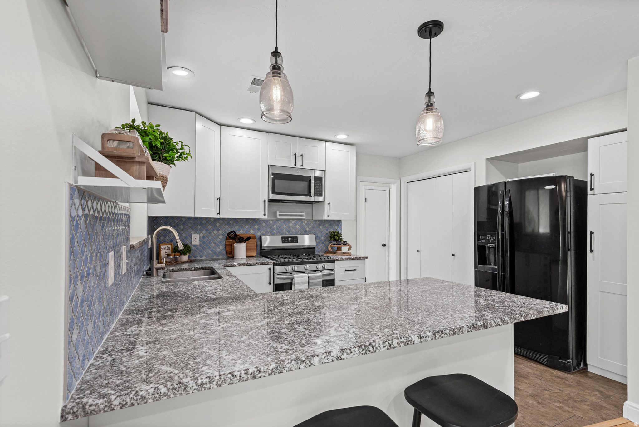 341 E HEATHER RIDGE CIR