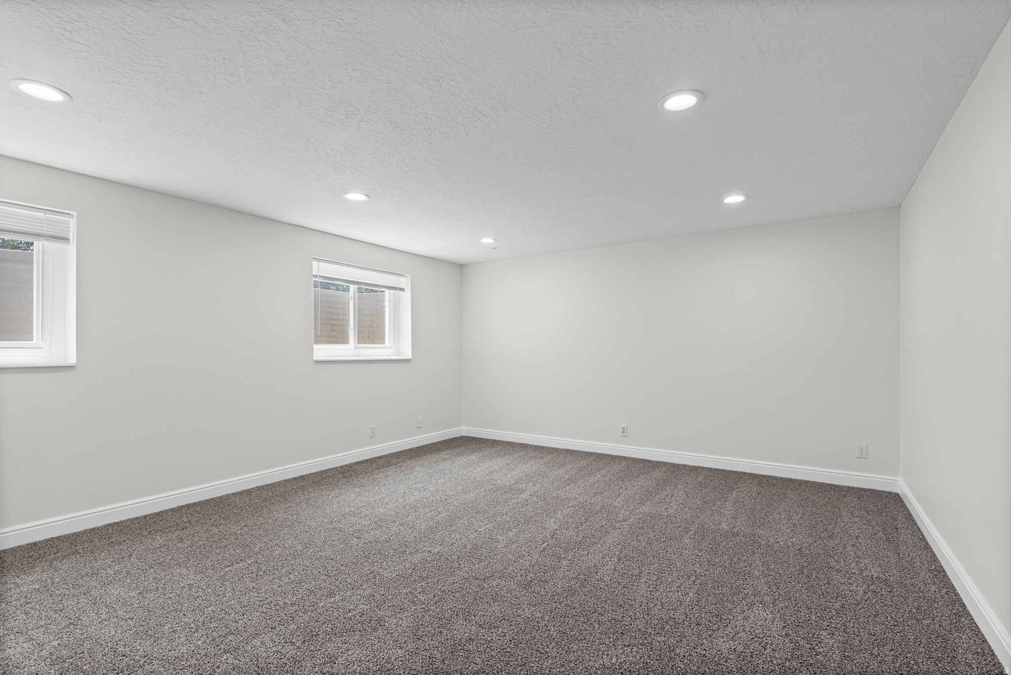 341 E HEATHER RIDGE CIR
