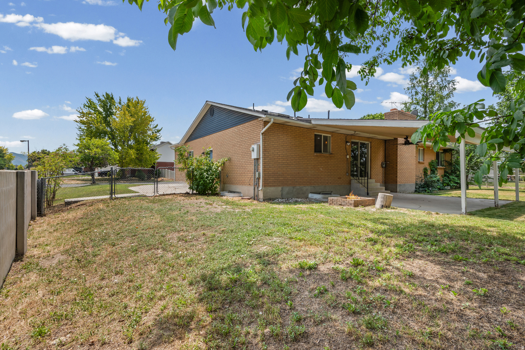 341 E HEATHER RIDGE CIR