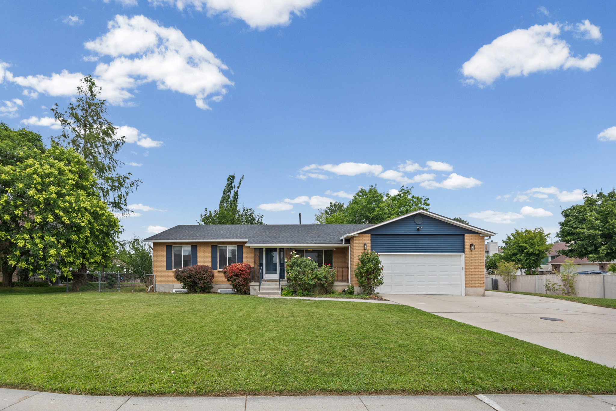 341 E HEATHER RIDGE CIR