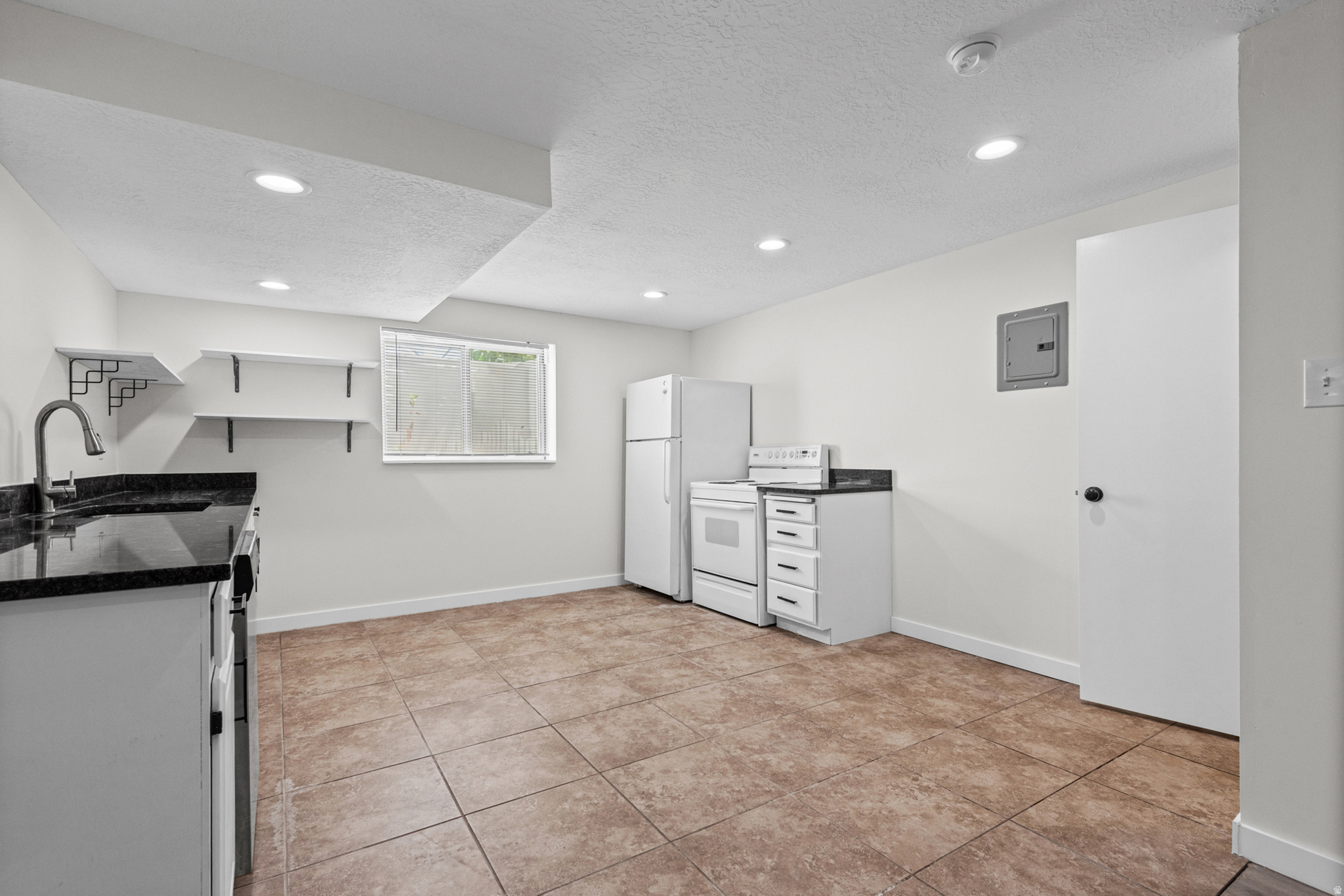 341 E HEATHER RIDGE CIR