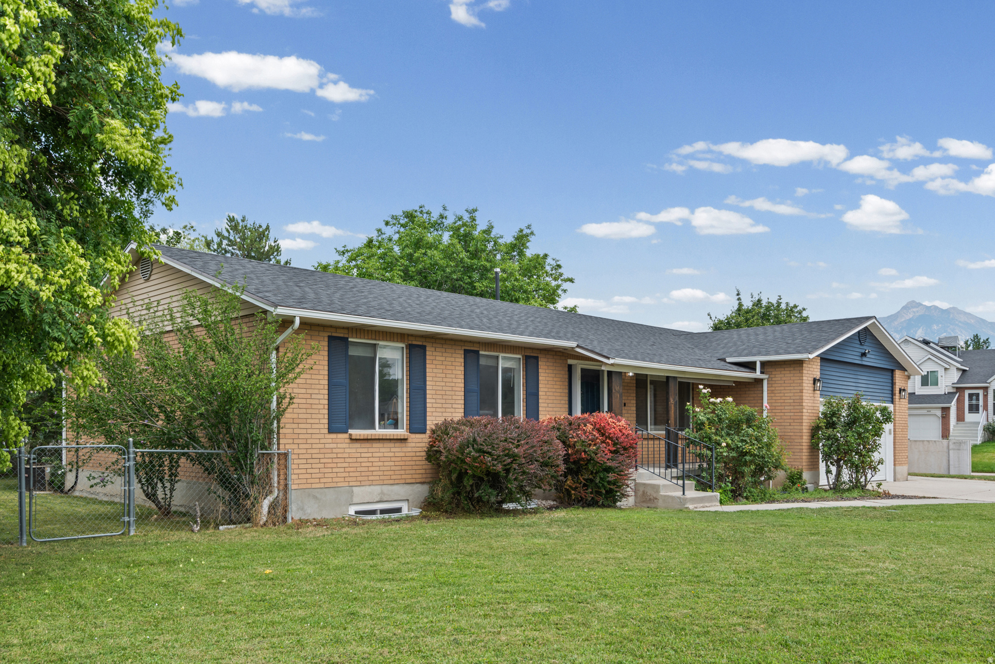 341 E HEATHER RIDGE CIR