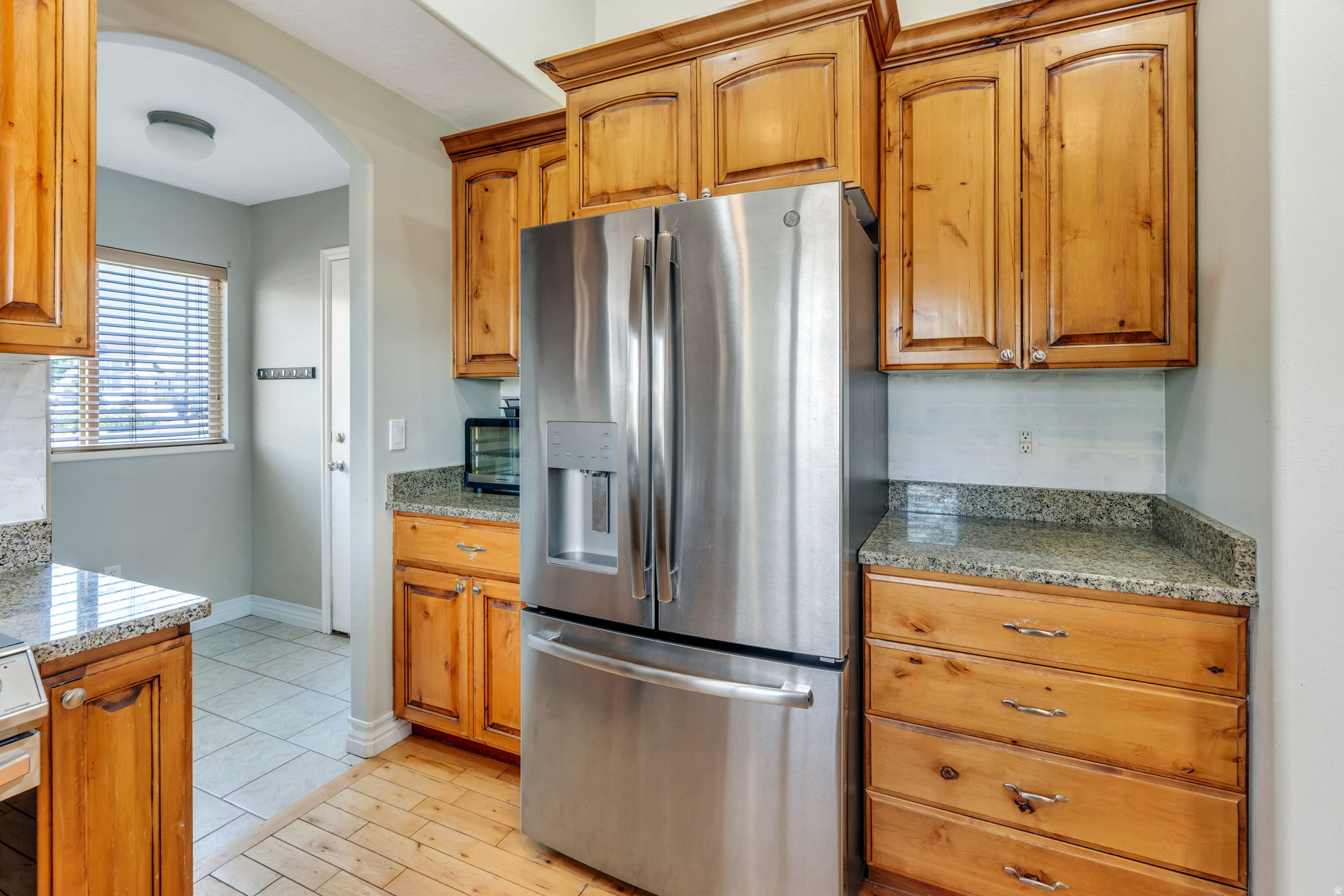 193 E SANTA FE DR