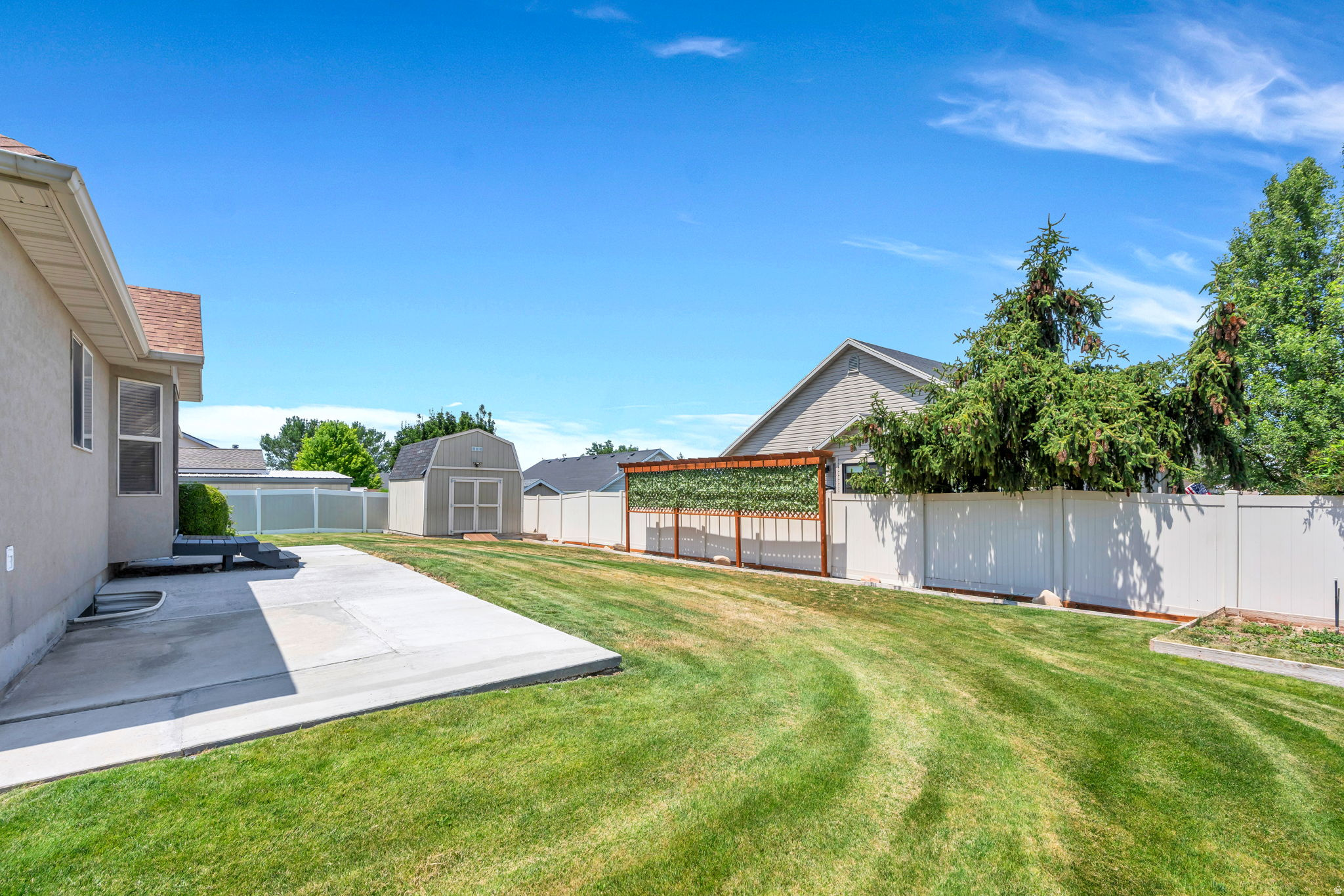 193 E SANTA FE DR
