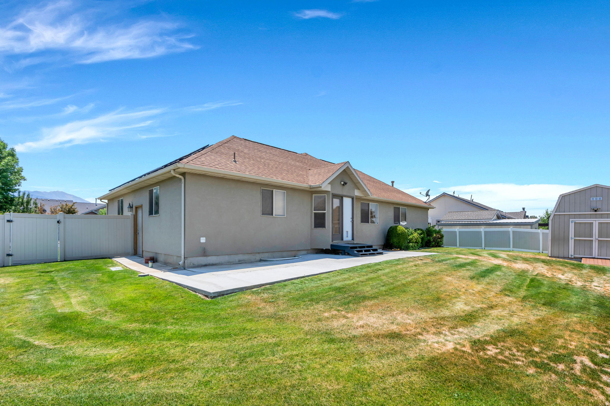 193 E SANTA FE DR