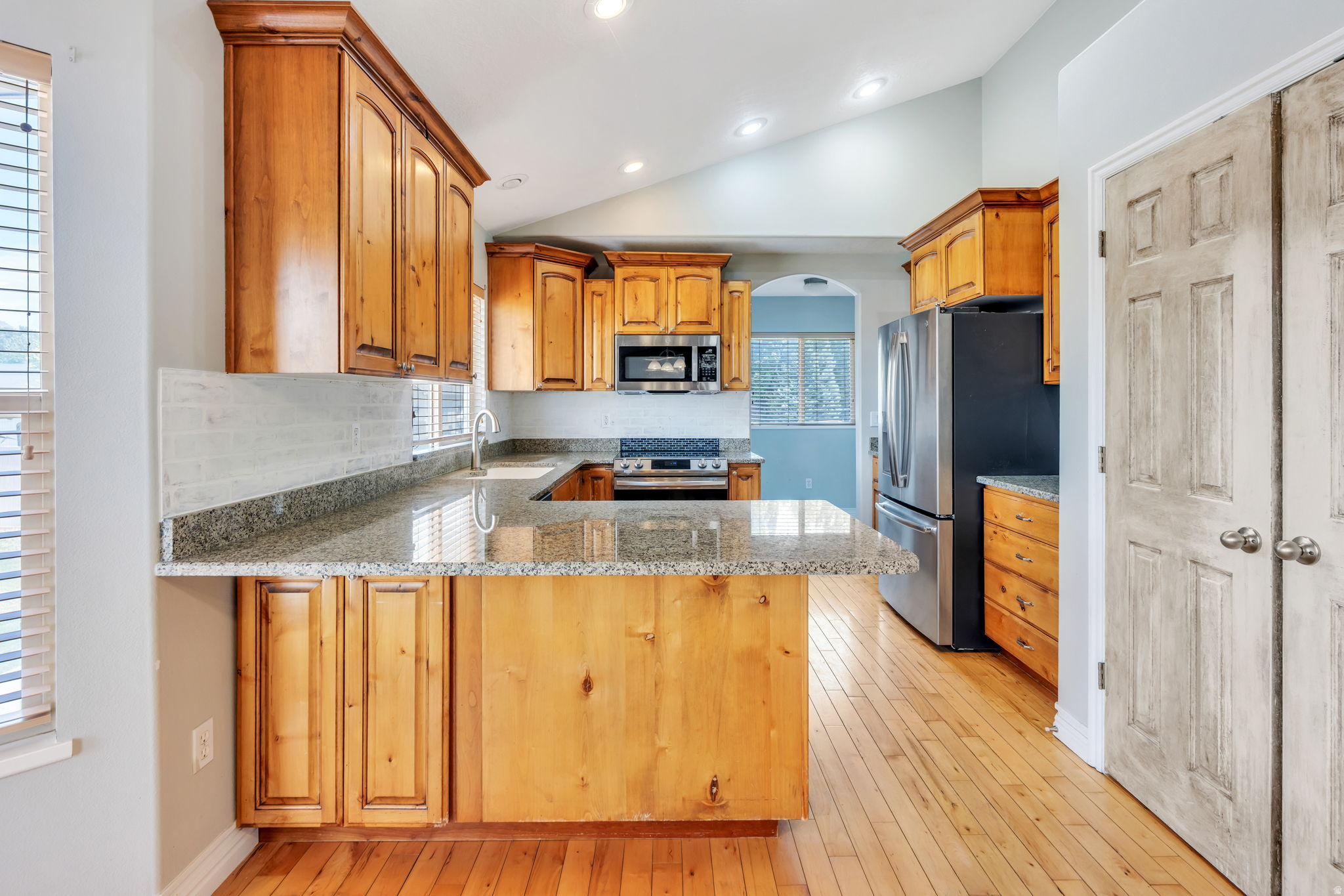 193 E SANTA FE DR